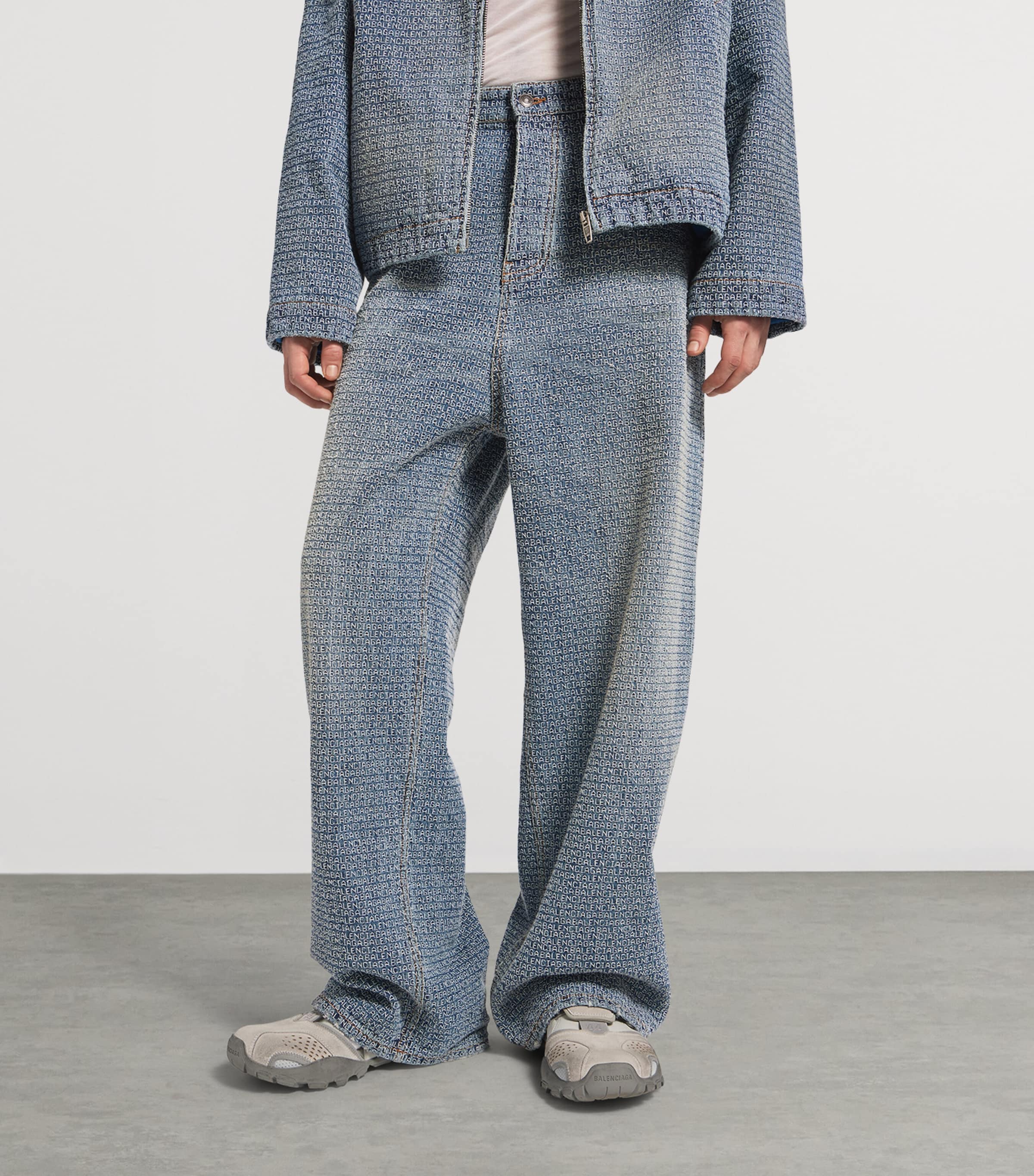 Balenciaga Mens Embroidered Logo Baggy-Fit Jeans Image 5