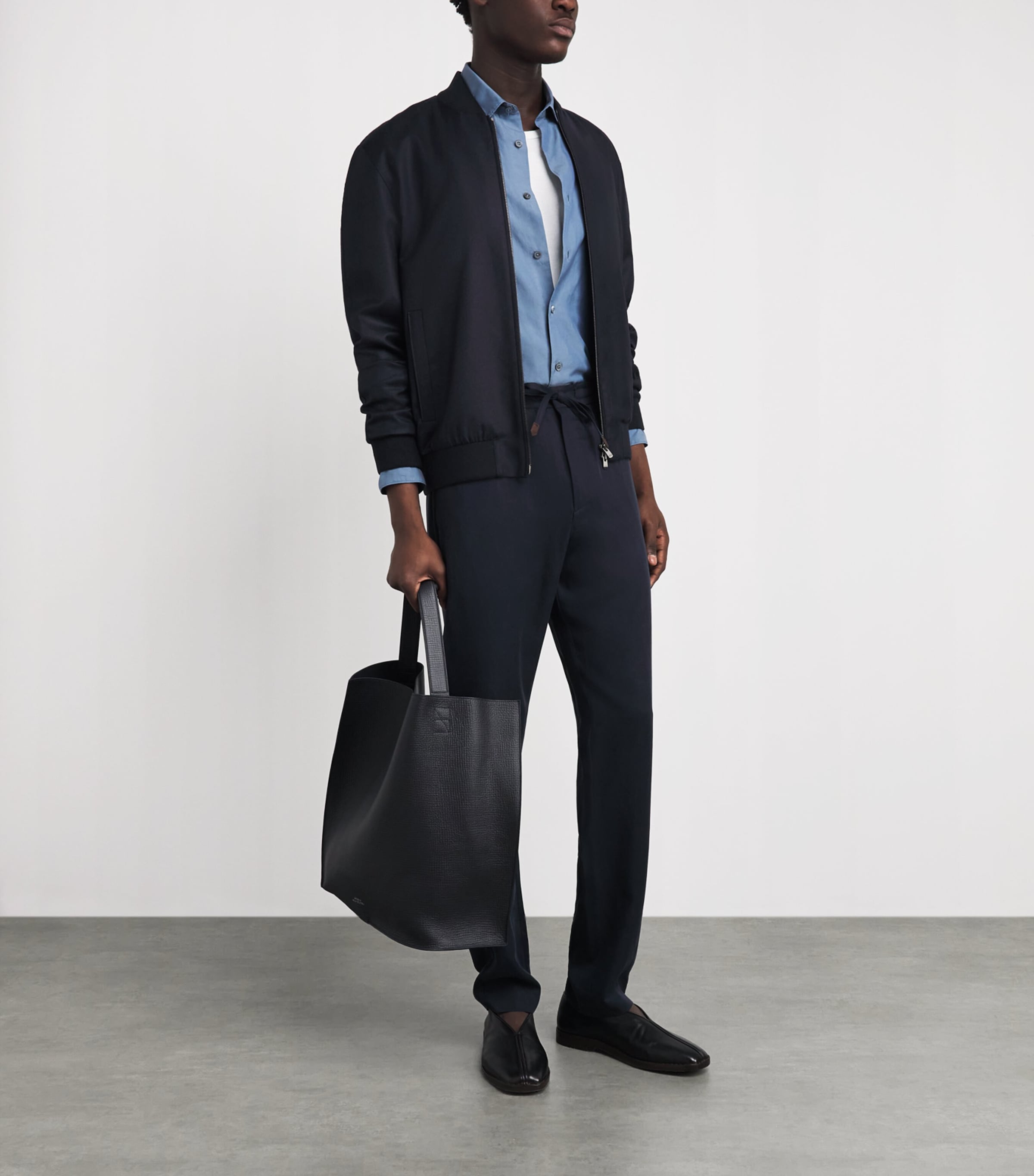 Agnona Mens Cashmere-Silk Twill Bomber Jacket Dark Blue Navy Image 2