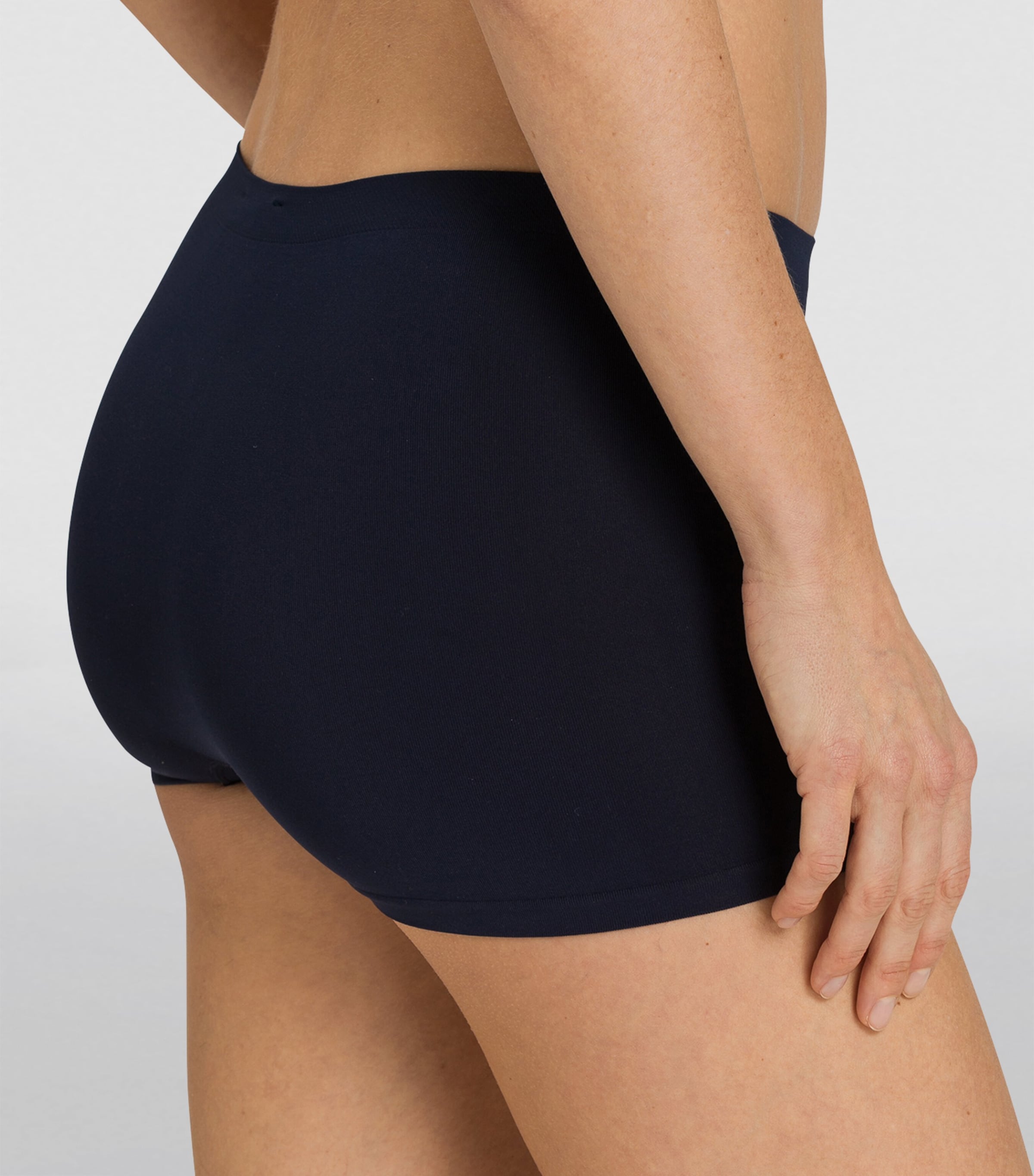 Hanro Womens Touch Feeling Boy Shorts Image 6