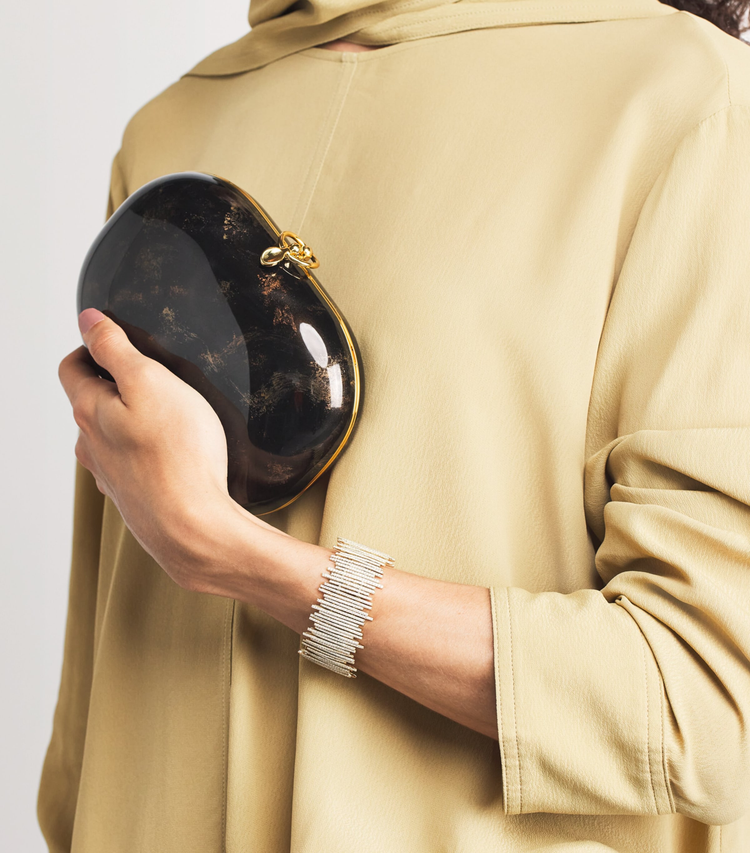 Suzanne Kalan Yellow Gold and Diamond Inlay Bangle Yg/wd Image 4