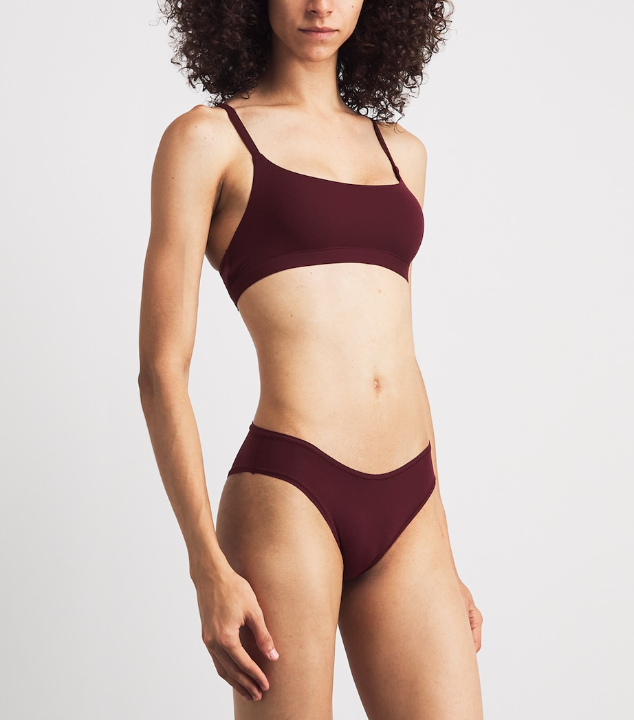 Skims Womens Fits Everybody Scoop-Neck Bralette Currant Image 2