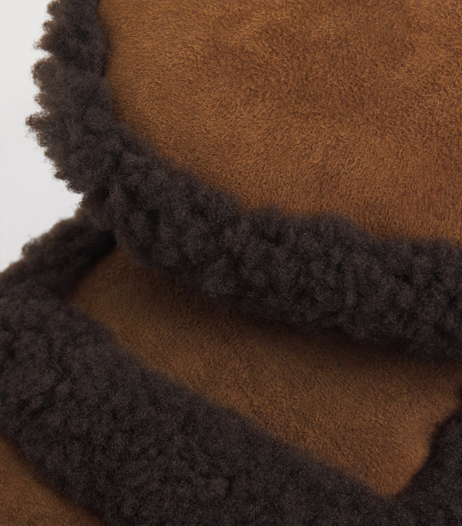 Suede Shearling-Trim Mittens B3198 Image 3