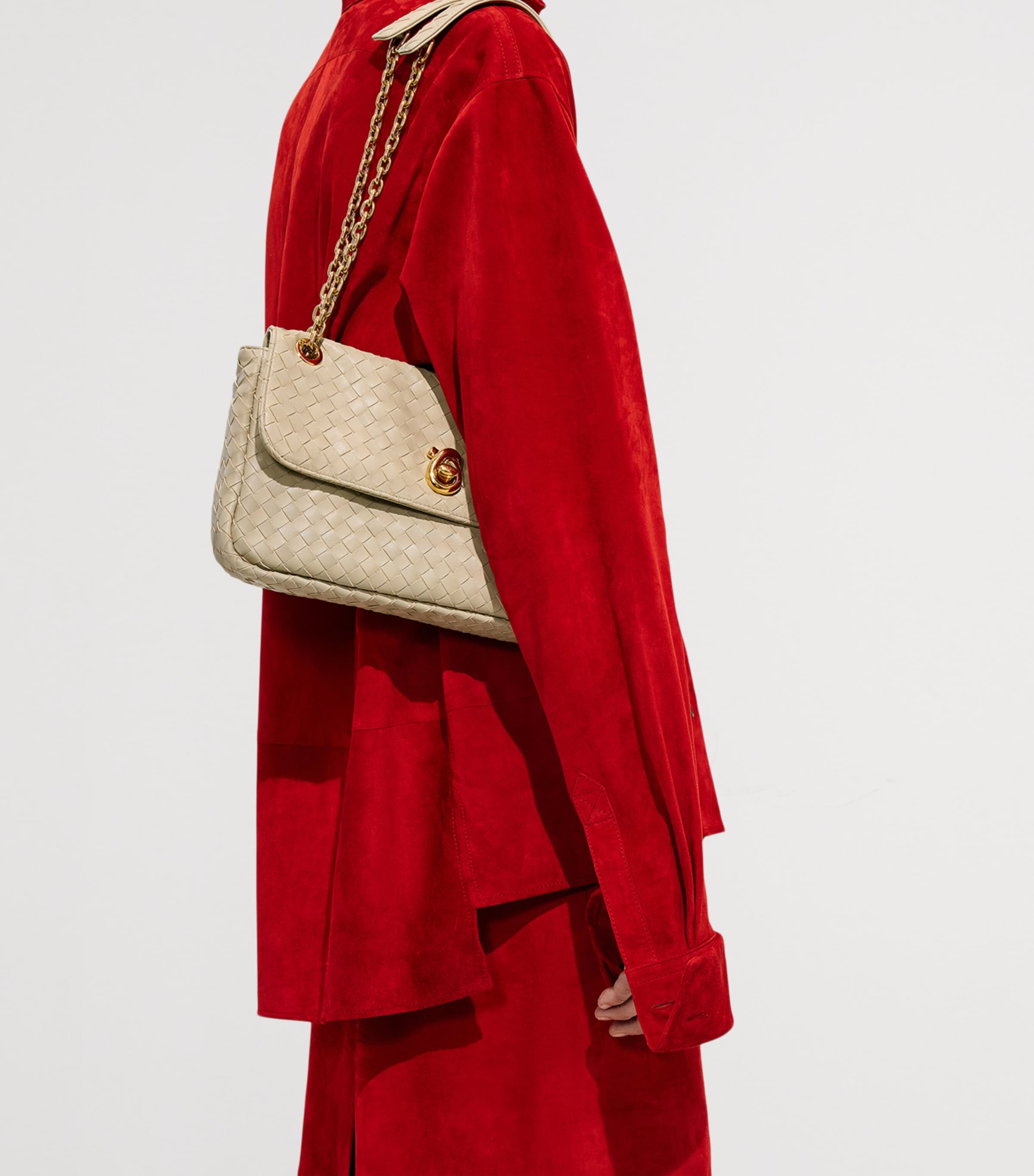 Bottega Veneta Leather Madison Shoulder Bag Image 2