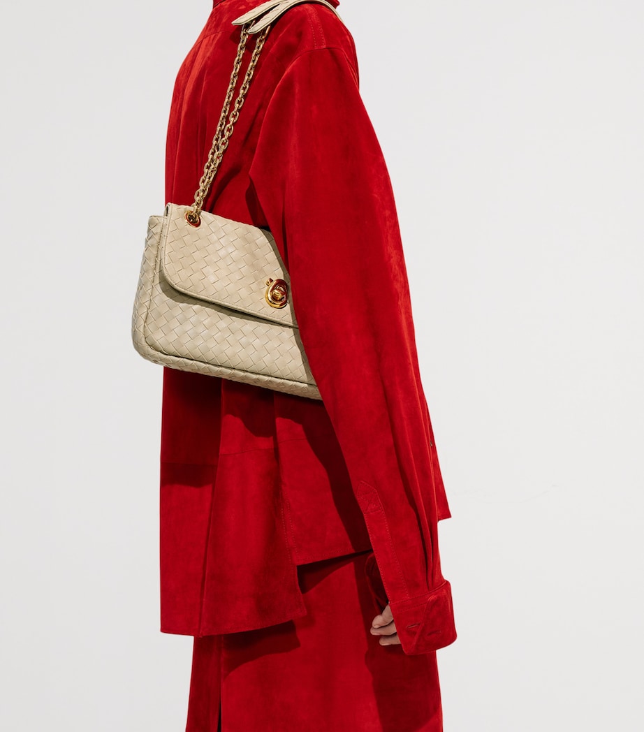 Bottega Veneta Leather Madison Shoulder Bag Image 2