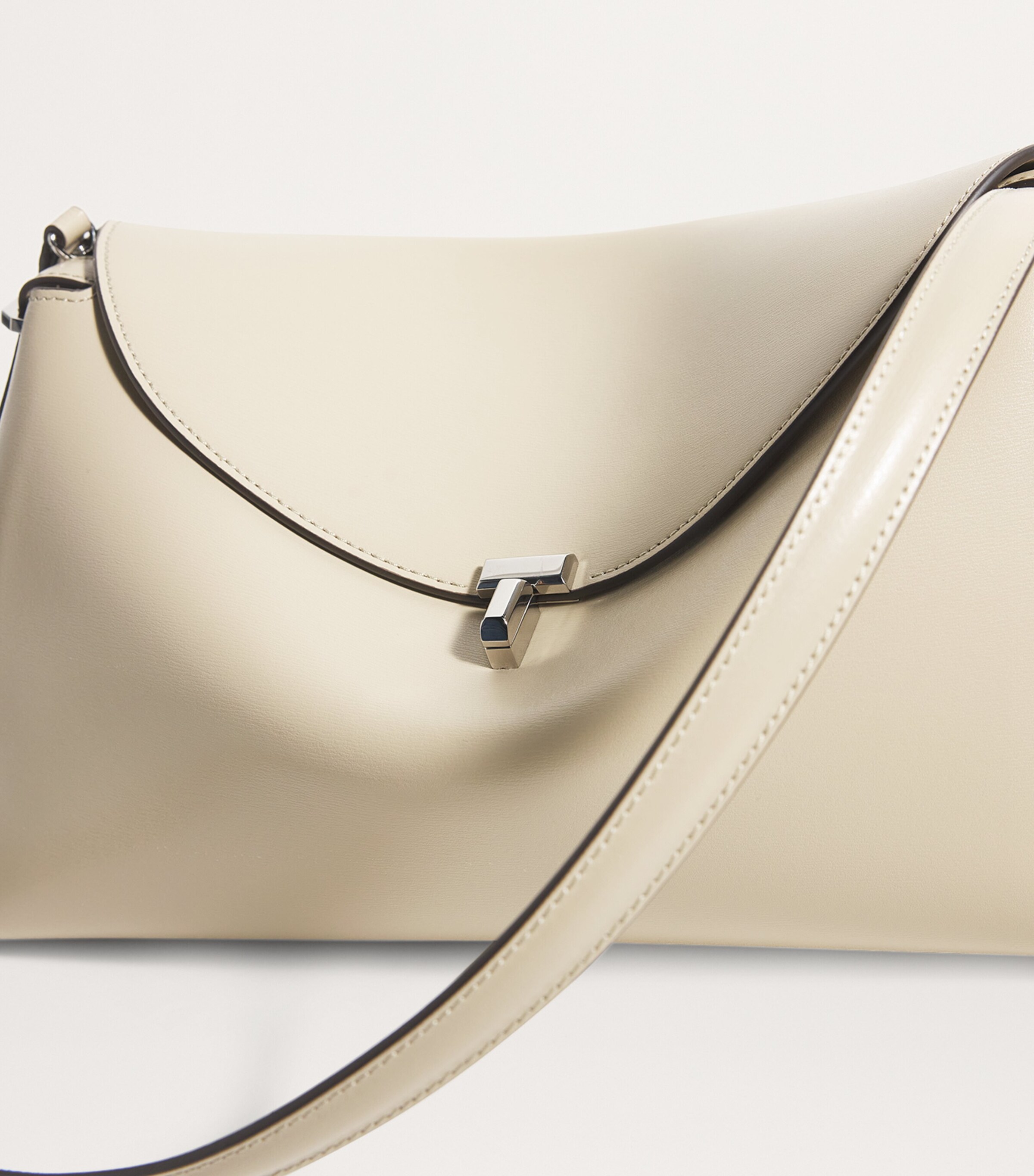 Toteme Leather T-Lock Top-Handle Bag Fawn Image 6