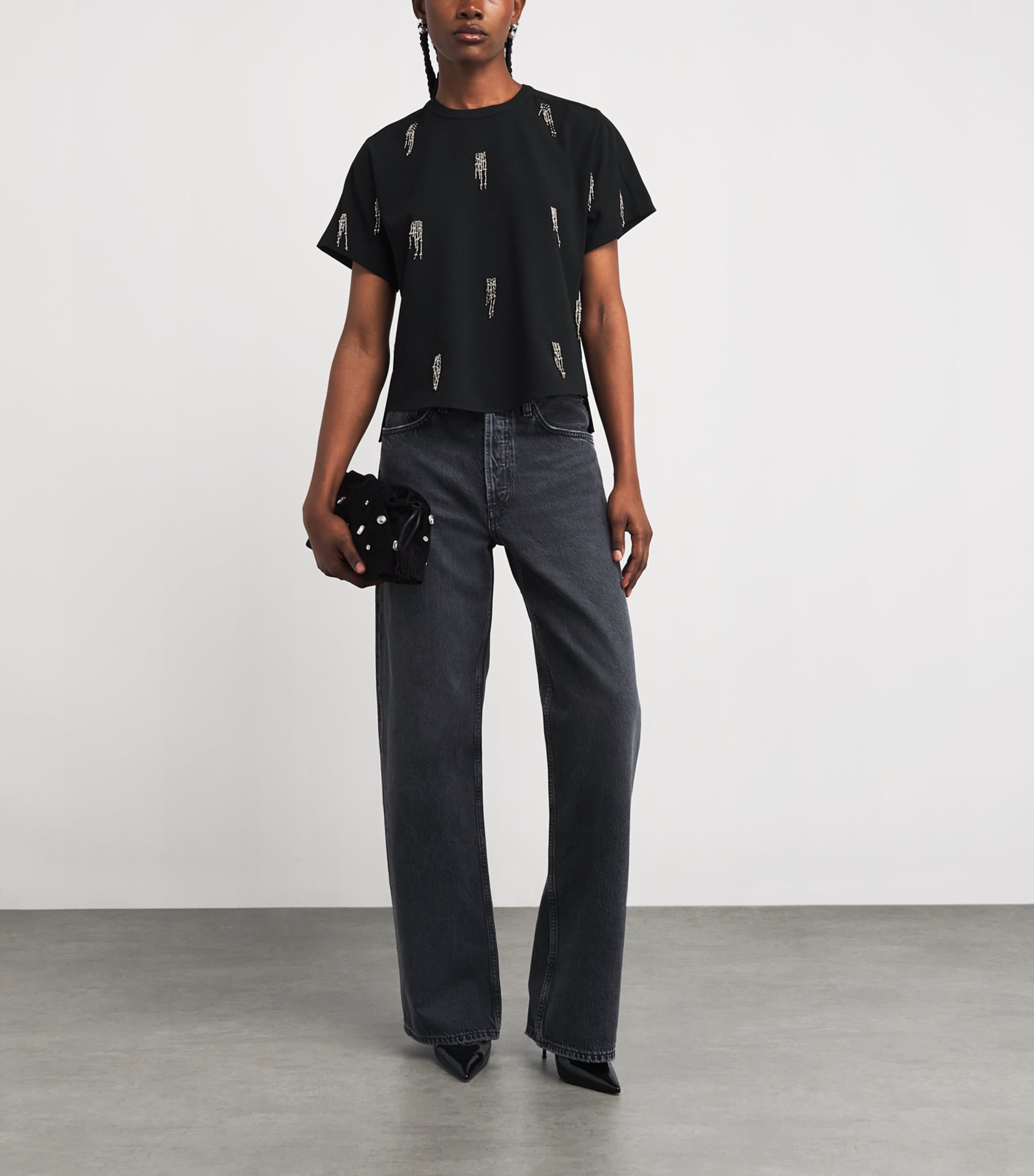 Crepe Abelia Embellished T-Shirt BLACK Image 2