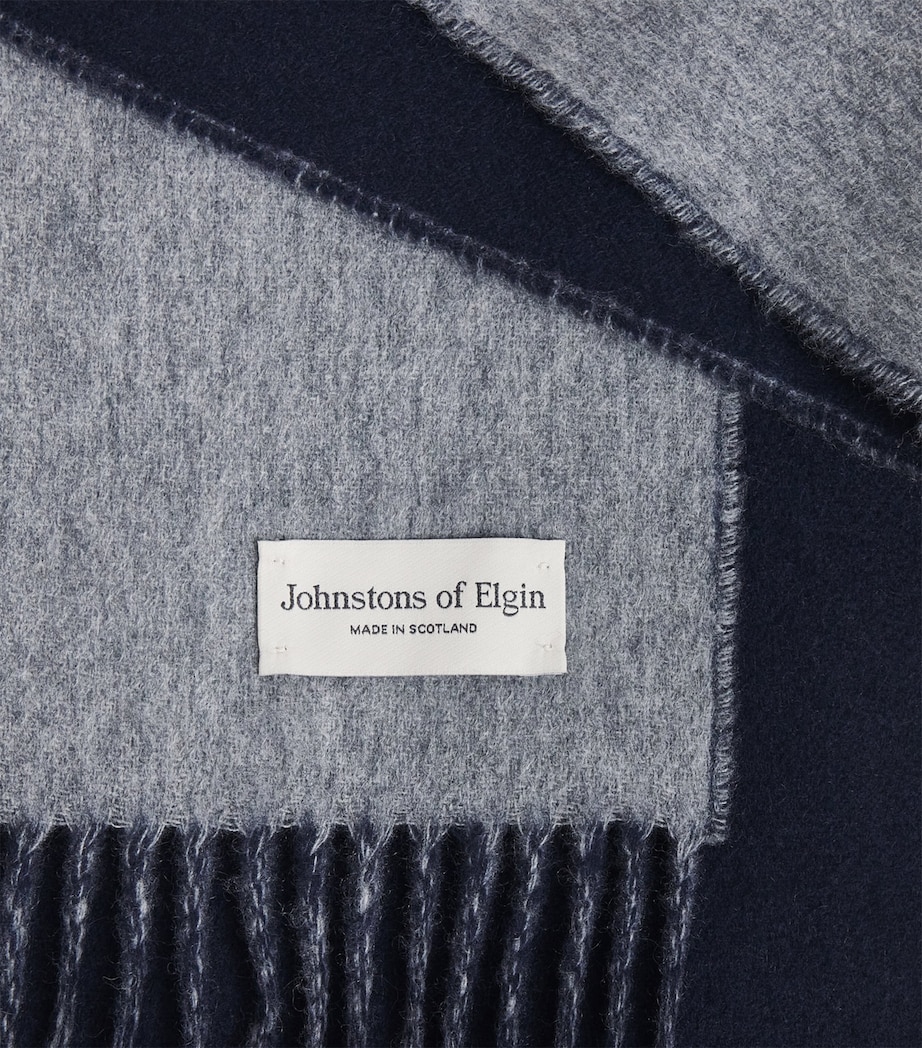 Cashmere Reversible Two-Tone Scarf RU7647 NAVY /GREY Image 4