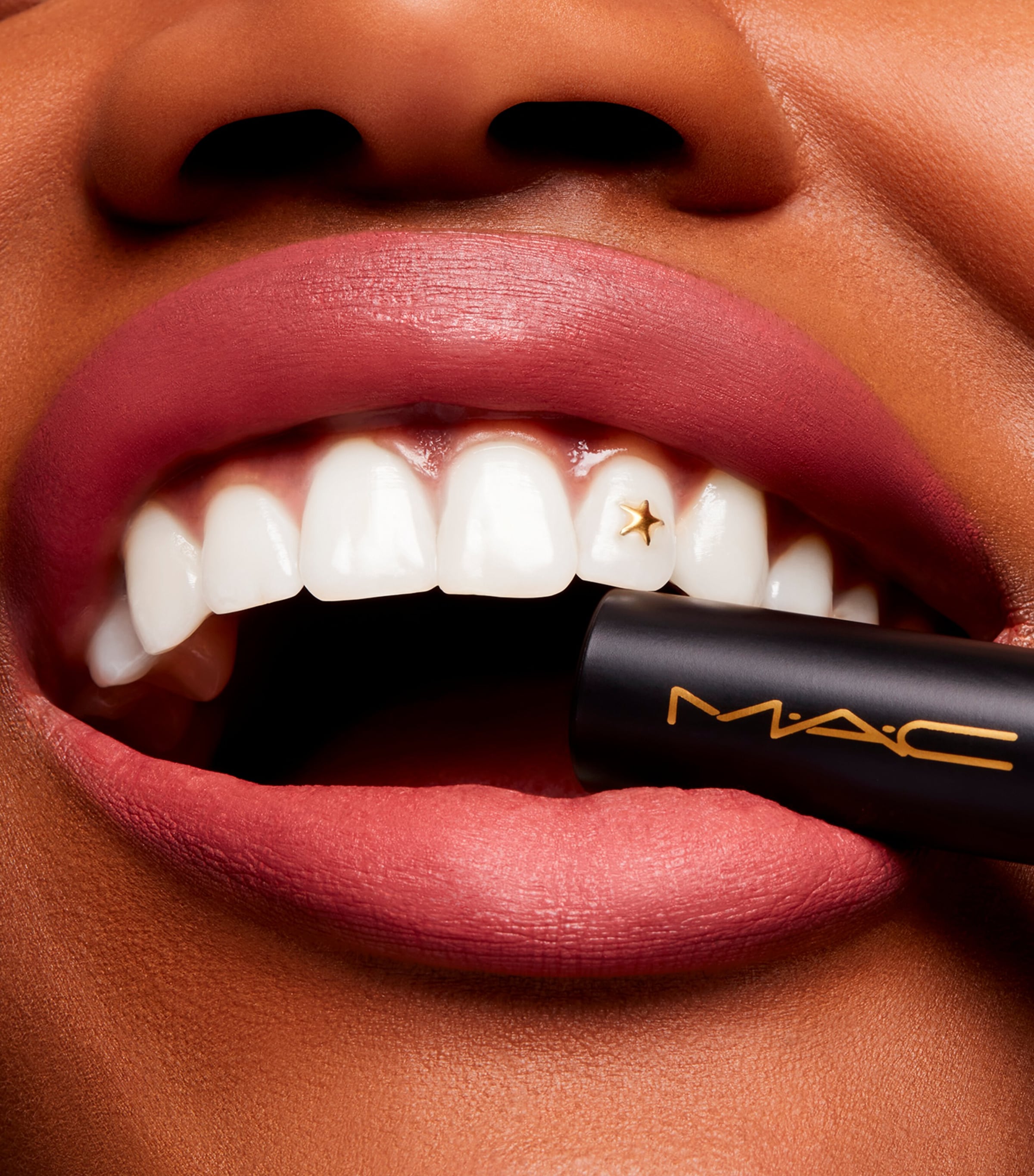 MAC Powder Kiss Velvet Blur Slim Stick Peppery Pink Image 4