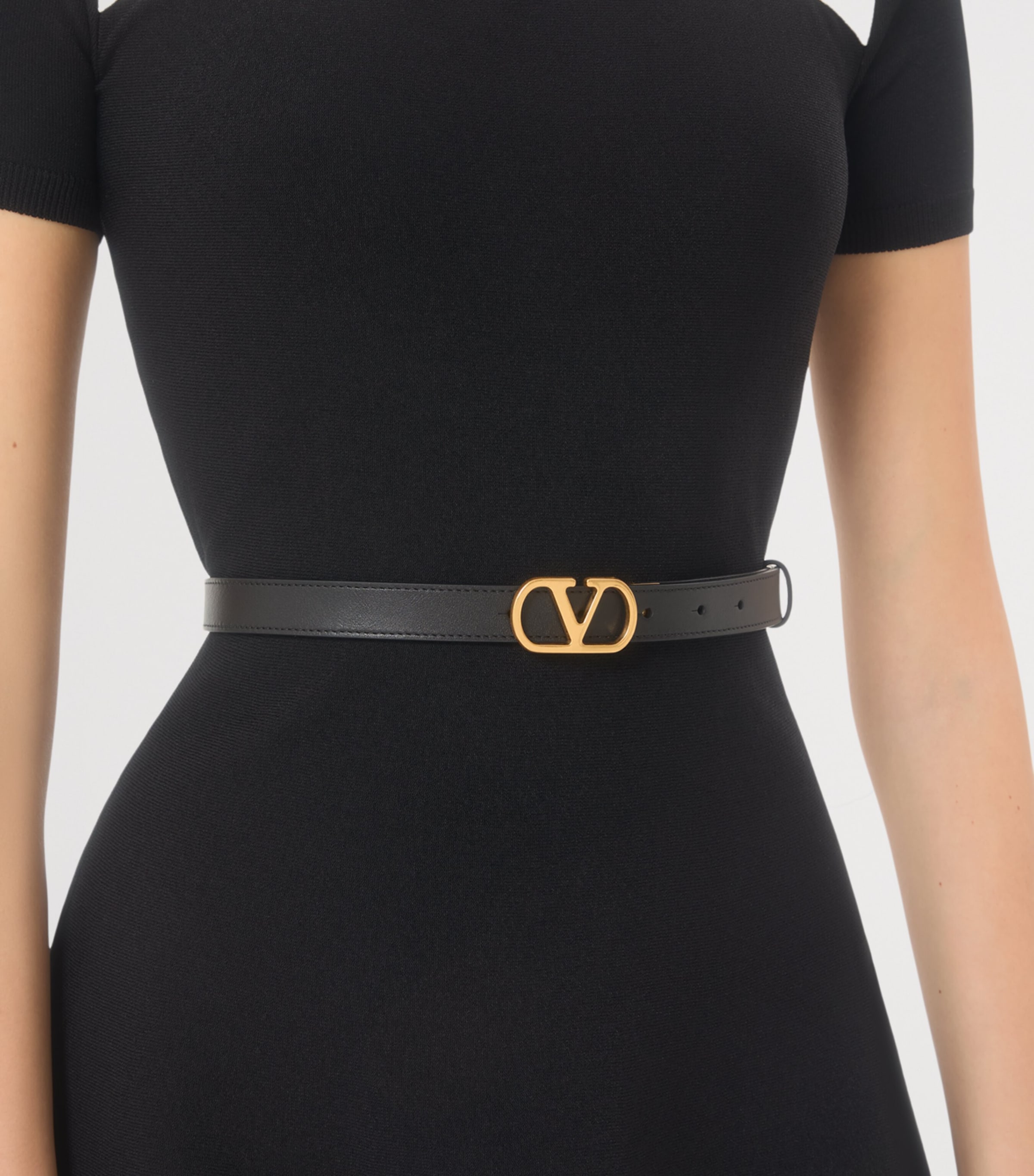 Leather Reversible VLogo Signature Belt DRN Image 2