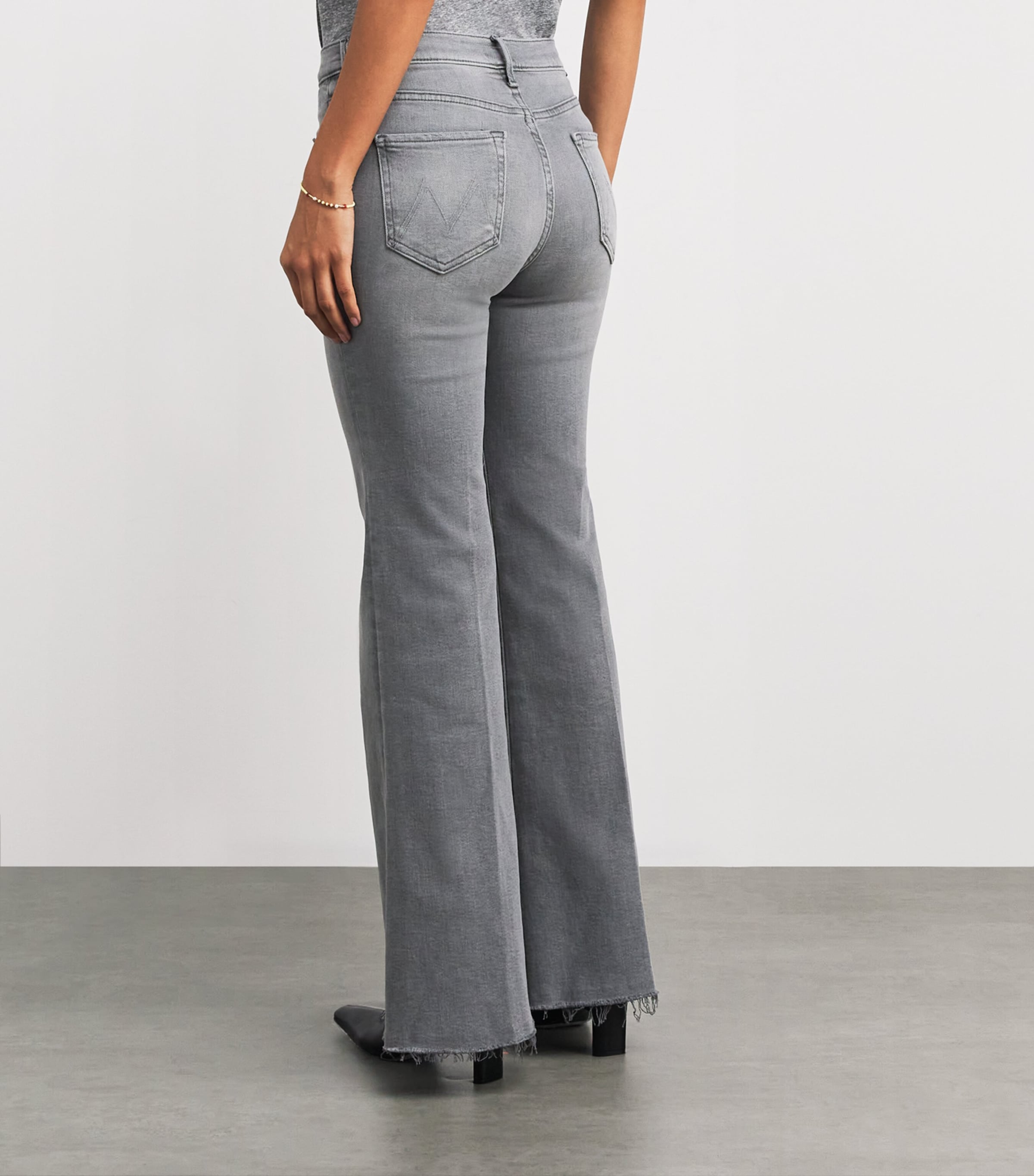 The Doozy Sneak Fray Jeans CATCH ME OUTSIDE CMD Image 4