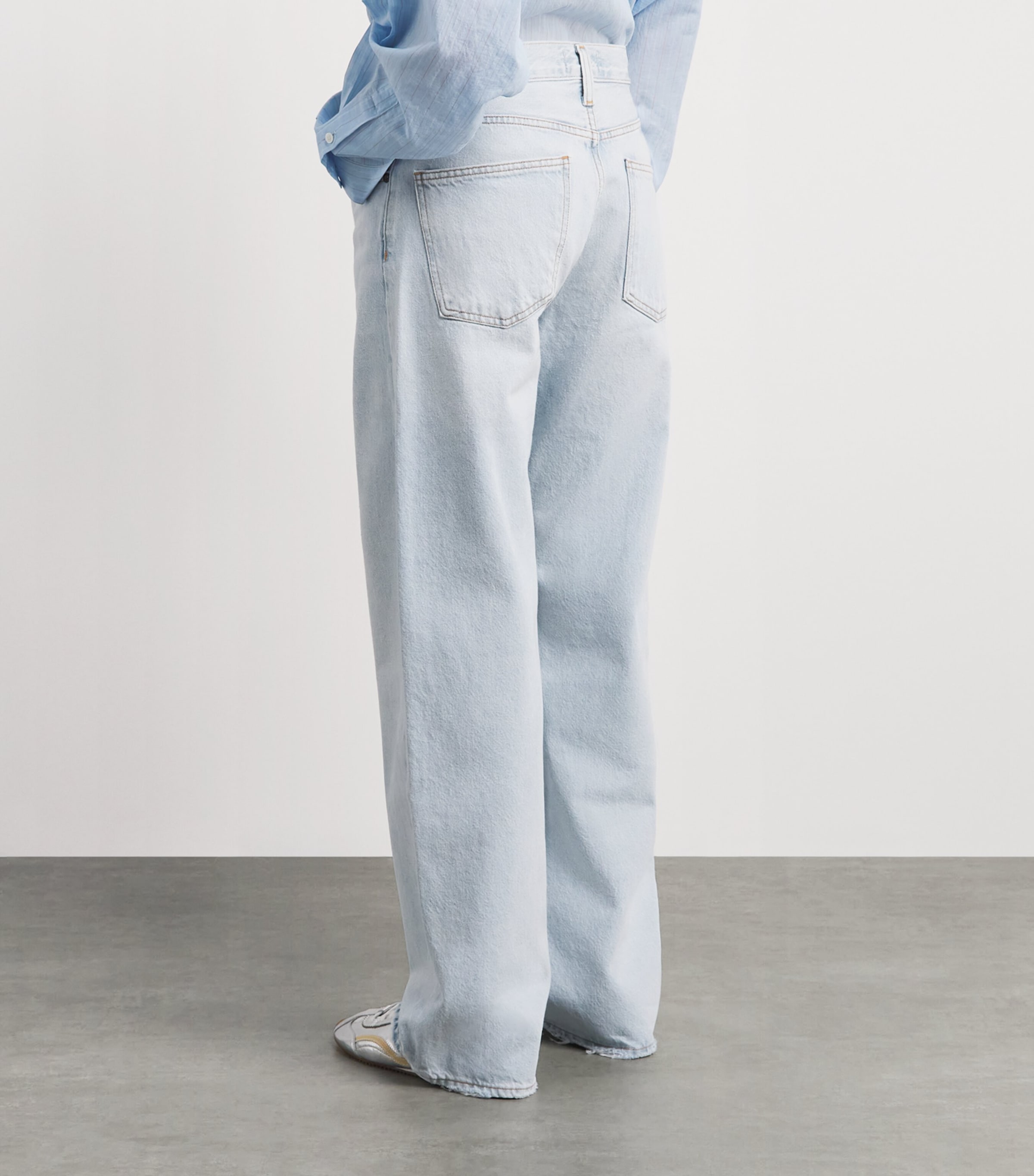 AGOLDE Womens Arc Bow-Leg Jeans Tangent Image 5