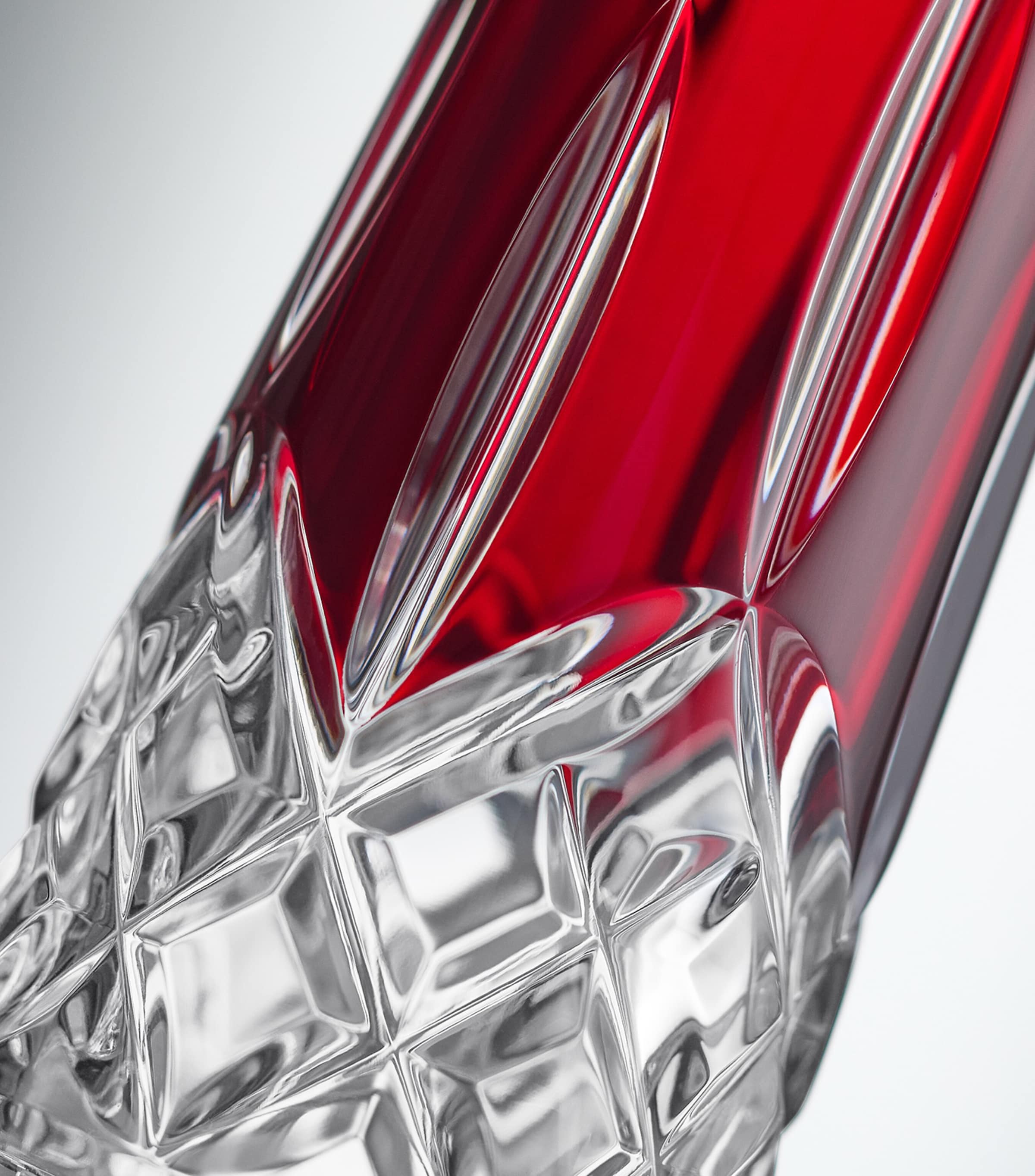 Crystal Lismore Red Bud Vase (18cm) RED Image 4