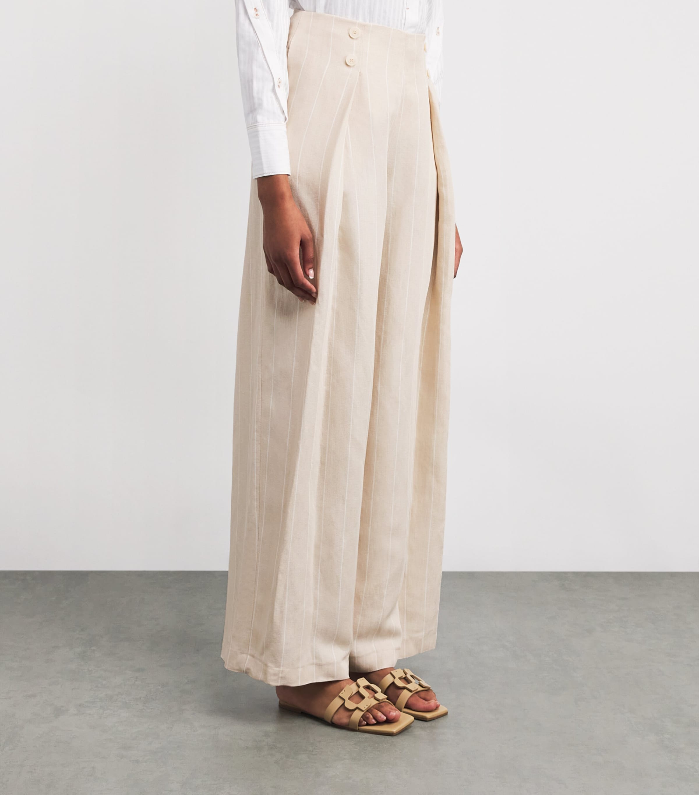 Pleated Wide-Leg Trousers SAND Image 3