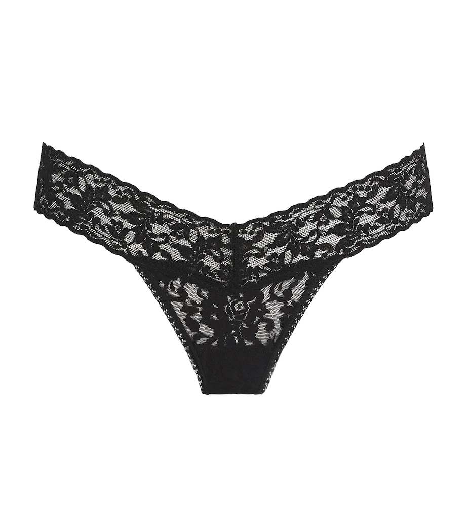 Lace Low-Rise Thong 33 BLACK Image 1
