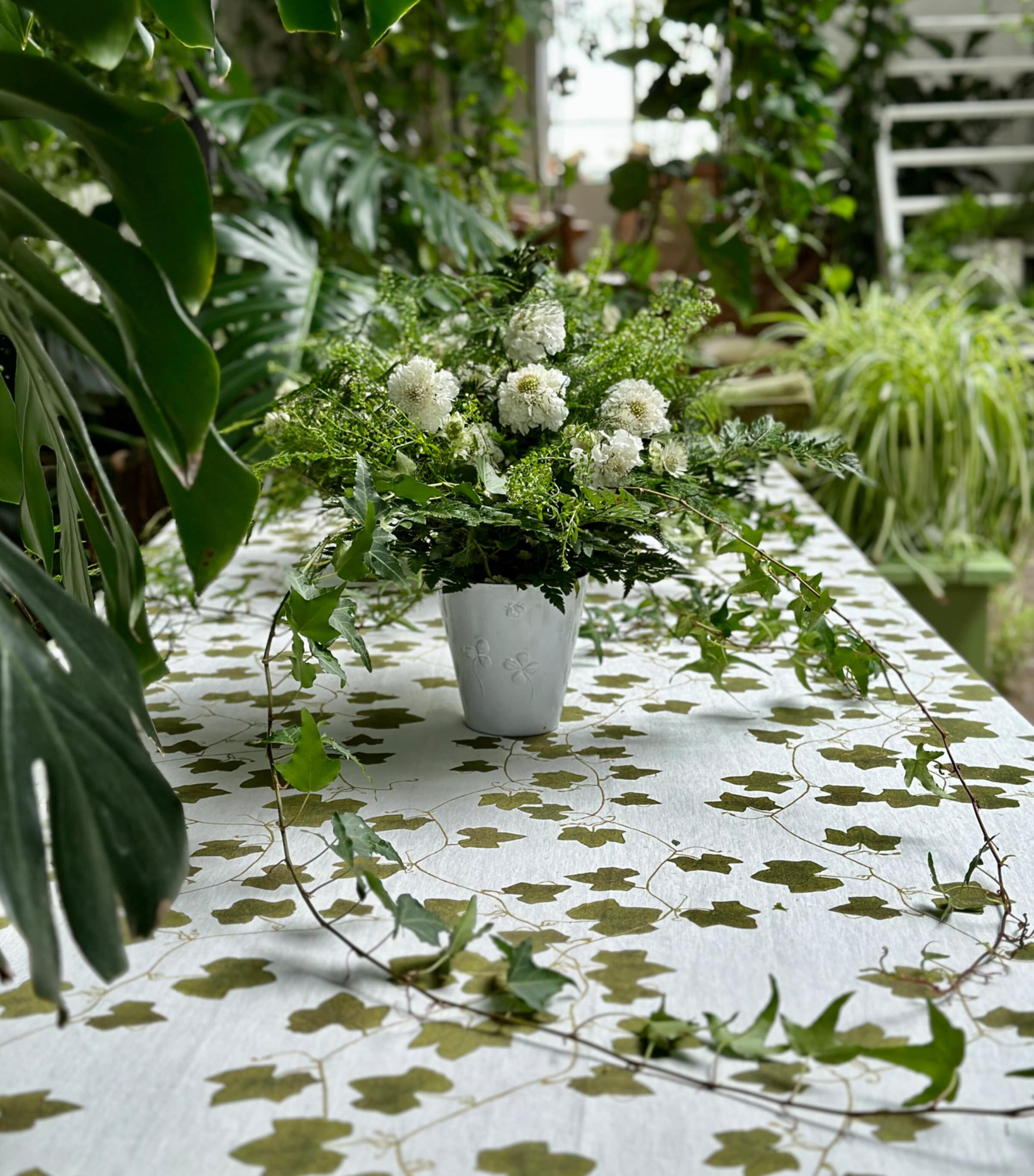 Linen Ivy Tablecloth (165cm x 380cm) GREEN Image 3