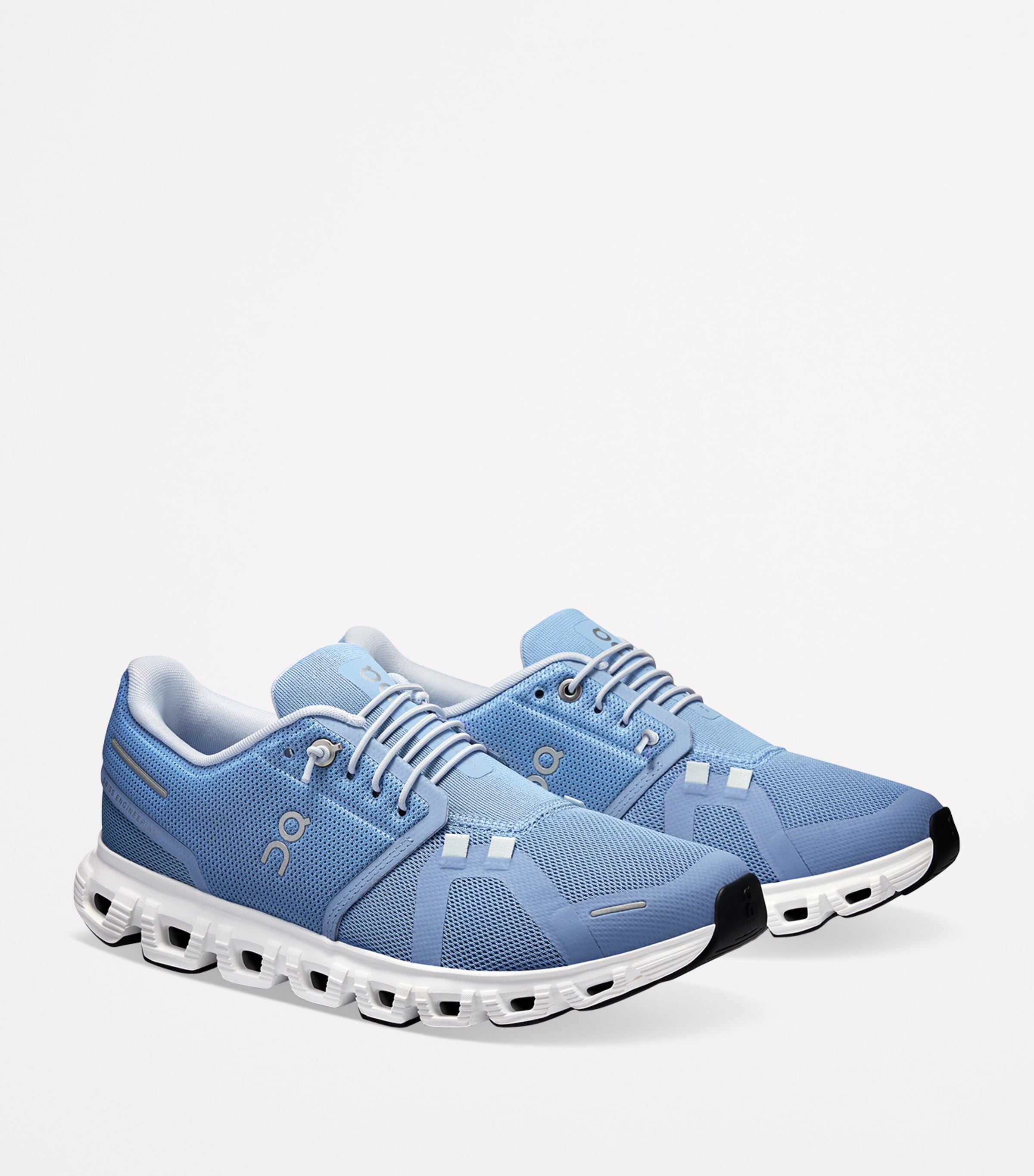 On Cloud 6 Trainers Chambray | White Image 5