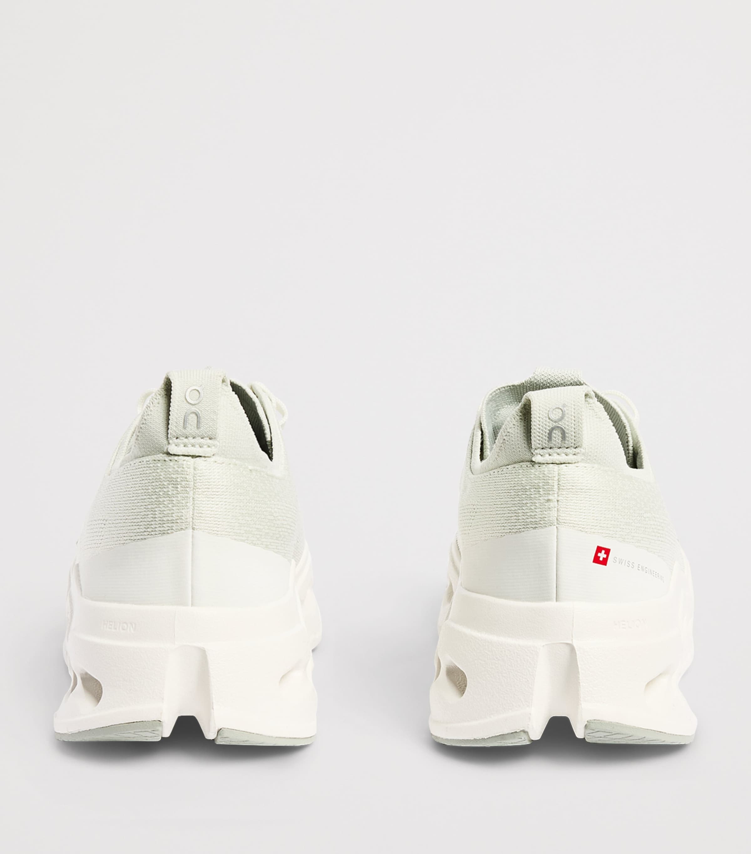 On Womens Cloudsurfer Max Trainers Iceberg | Ivory Image 5