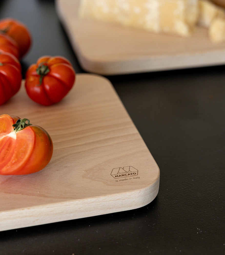 Medium Classic Cutting Board BEECHWOOD Image 4