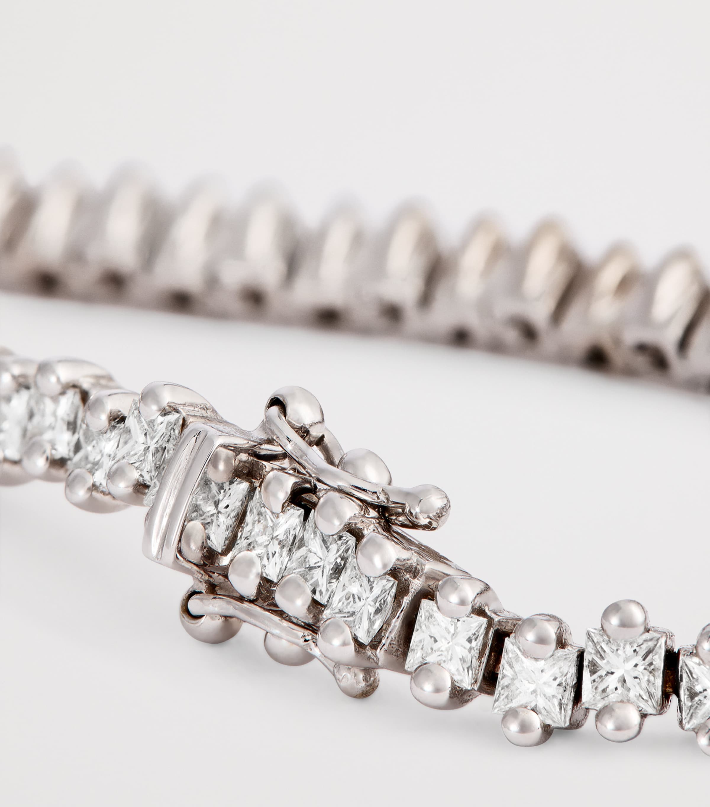 White Gold and Diamond Princess Tennis Bracelet 18K WG/WD Image 4