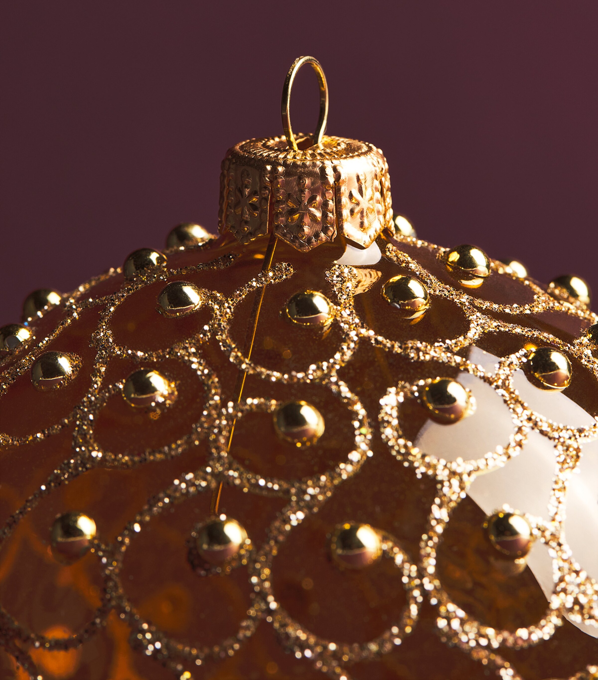 Harrods Beaded Swirl Bauble Smi Trsprn Gld Lcqr Image 2