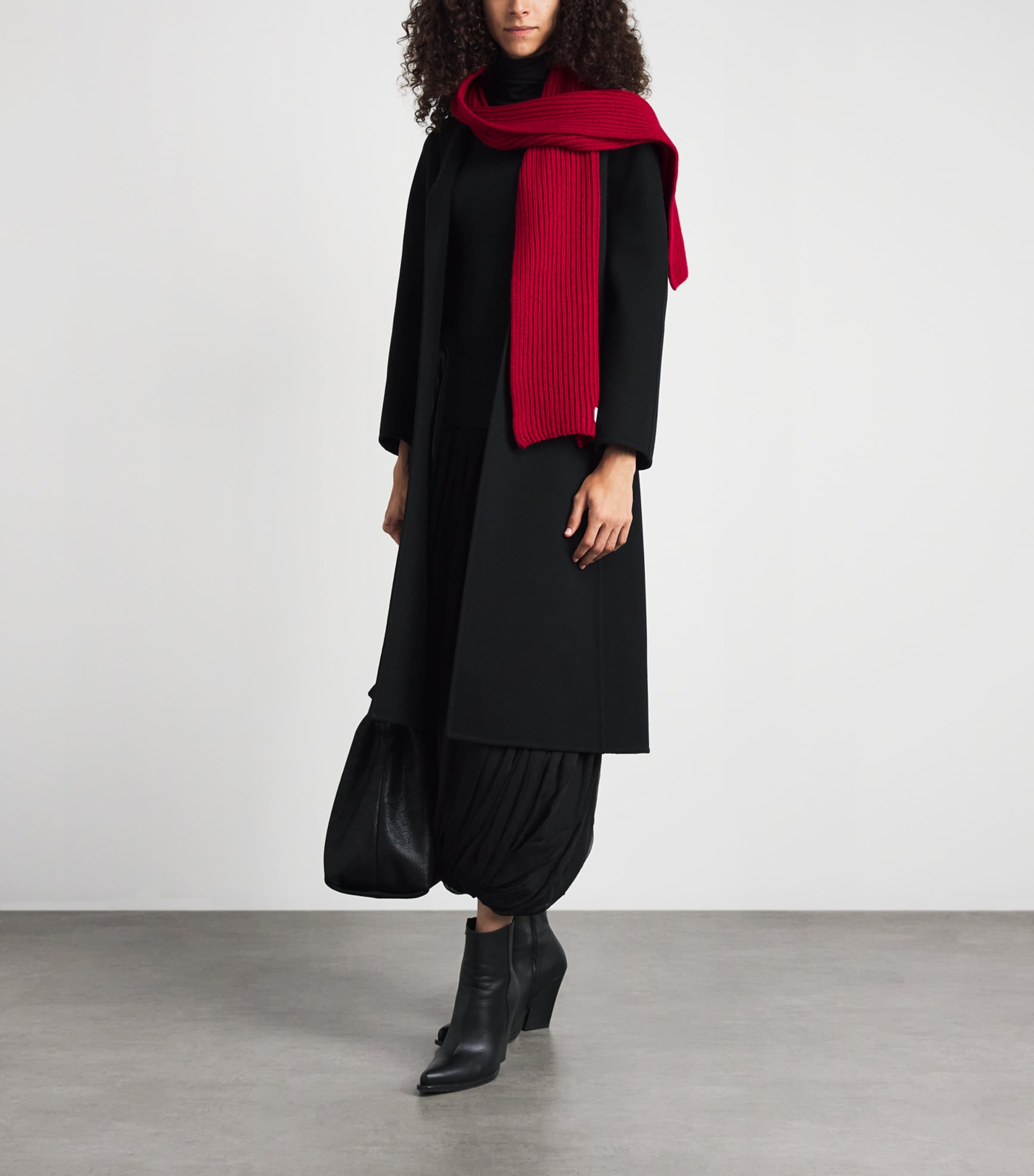 Johnstons Of Elgin Cashmere Lovat Scarf Claret Image 2