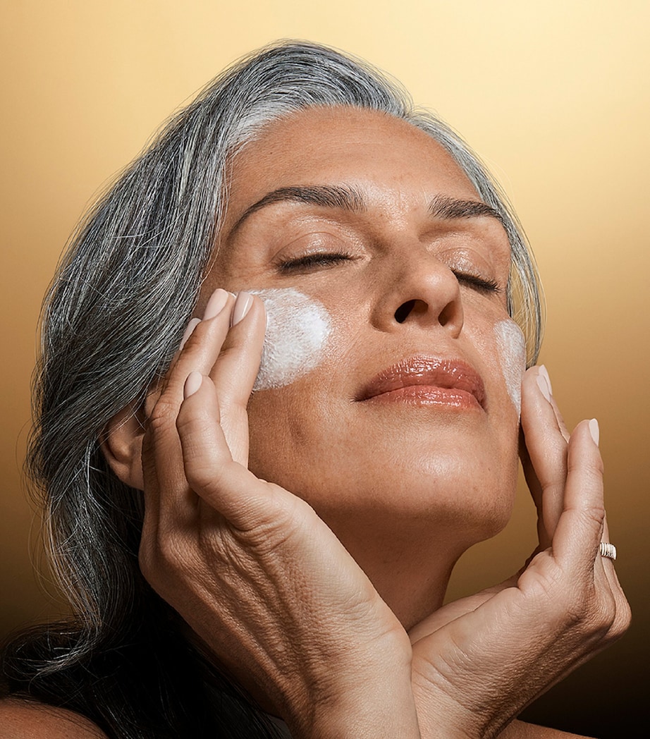 Re-Nutriv Rich Foam Cleanser (120ml) NO COLOUR Image 3