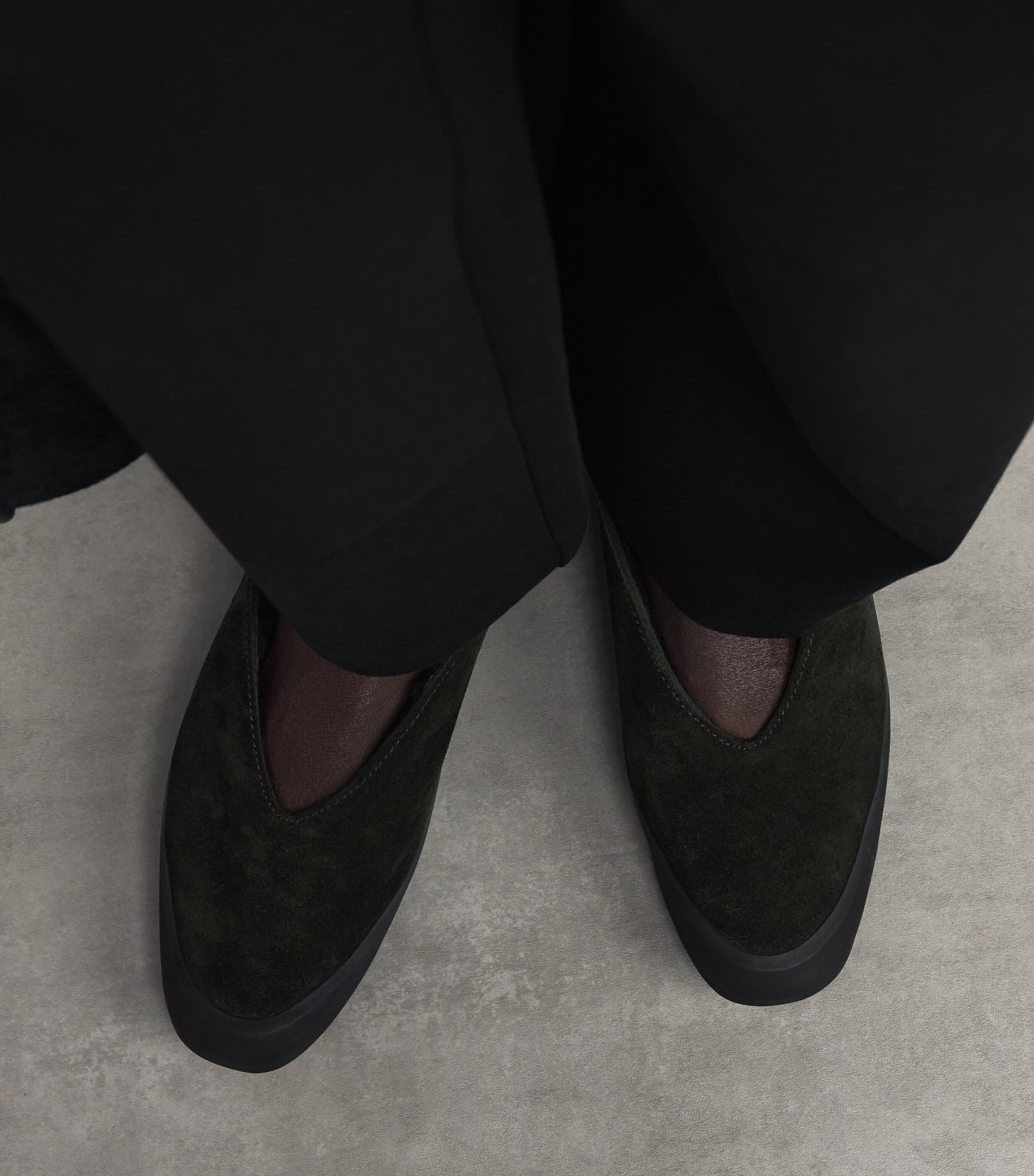 Le Monde Beryl Suede-Shearling Apres Ski Flats Black Image 2