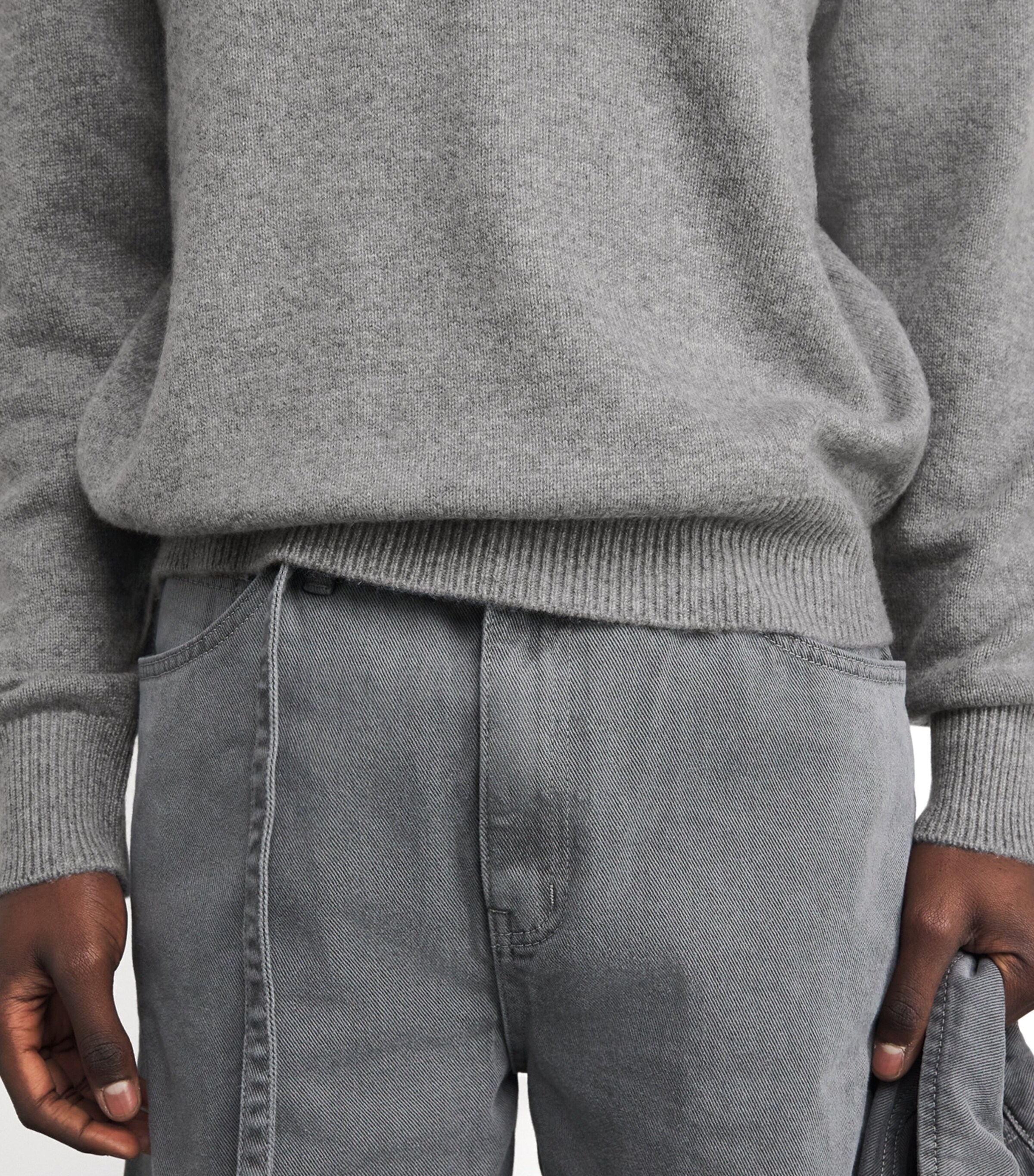 Cashmere V-Neck Sweater LIGHT HEATHER GREY Image 6