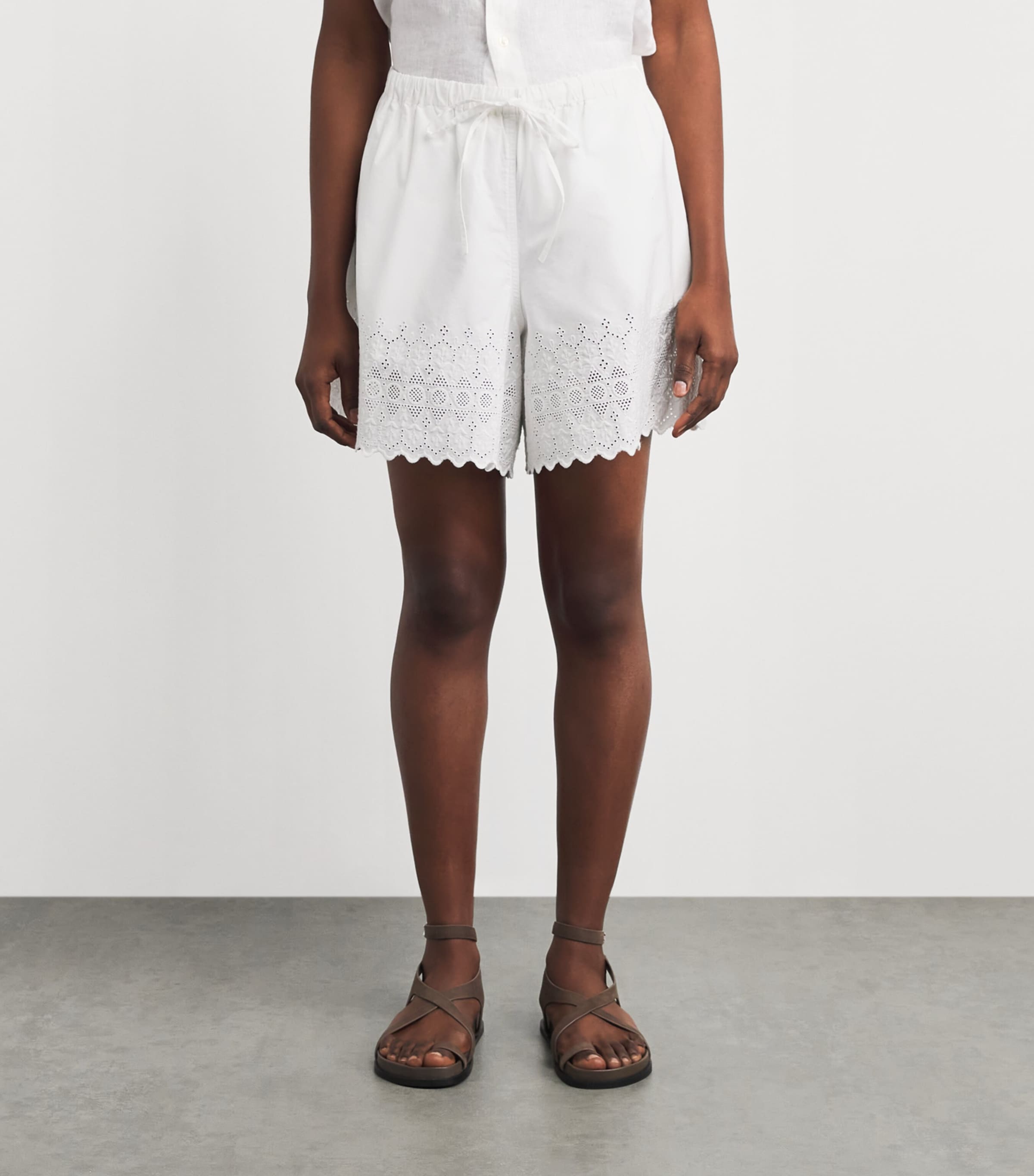 Polo Ralph Lauren Womens Cotton Broderie Anglaise Shorts White Image 4