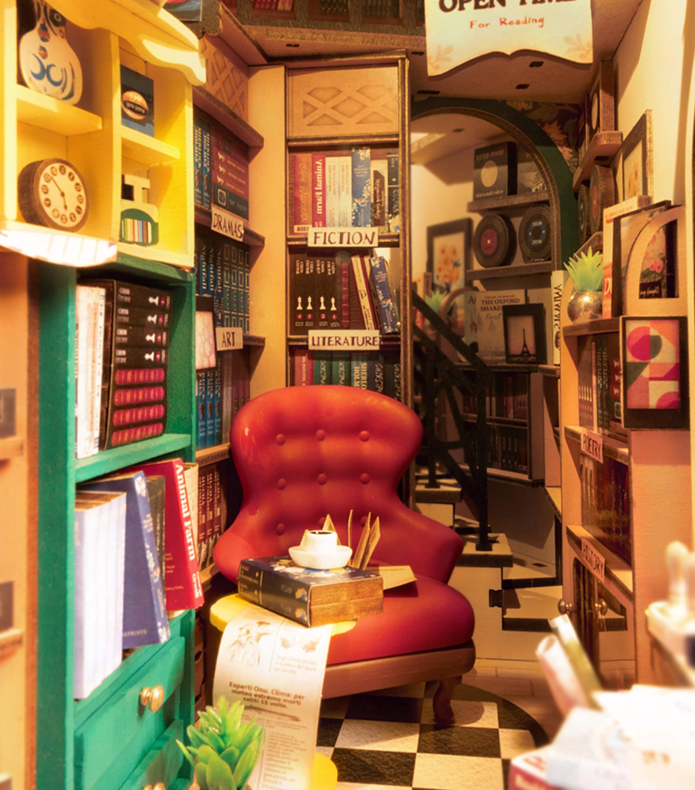 Shakespeares's Bookstore Booknook MULTI Image 4