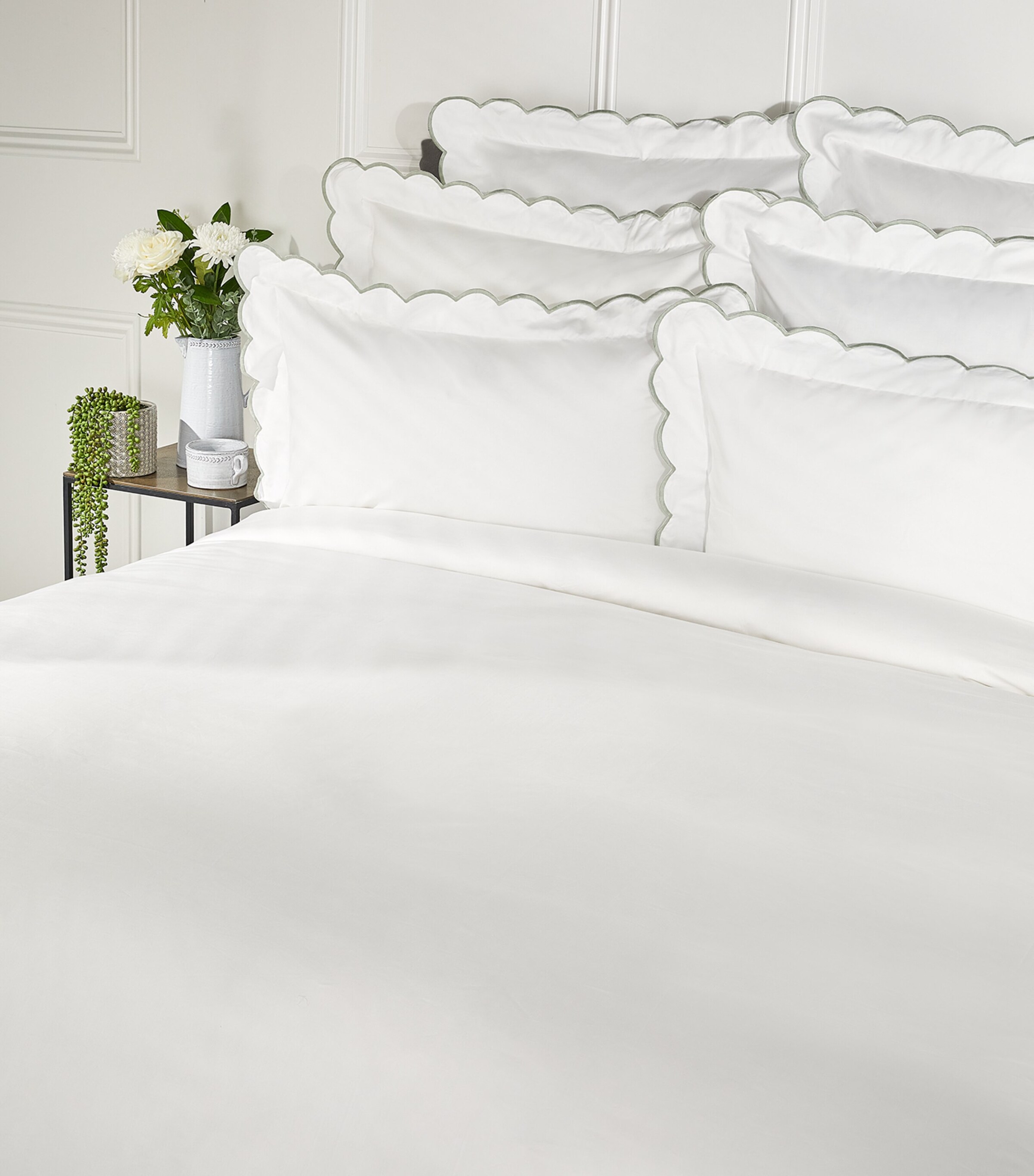 Harrods of London Egyptian Cotton Parisian Super King Bedding Set (260cm x 220cm) White/sage Image 2