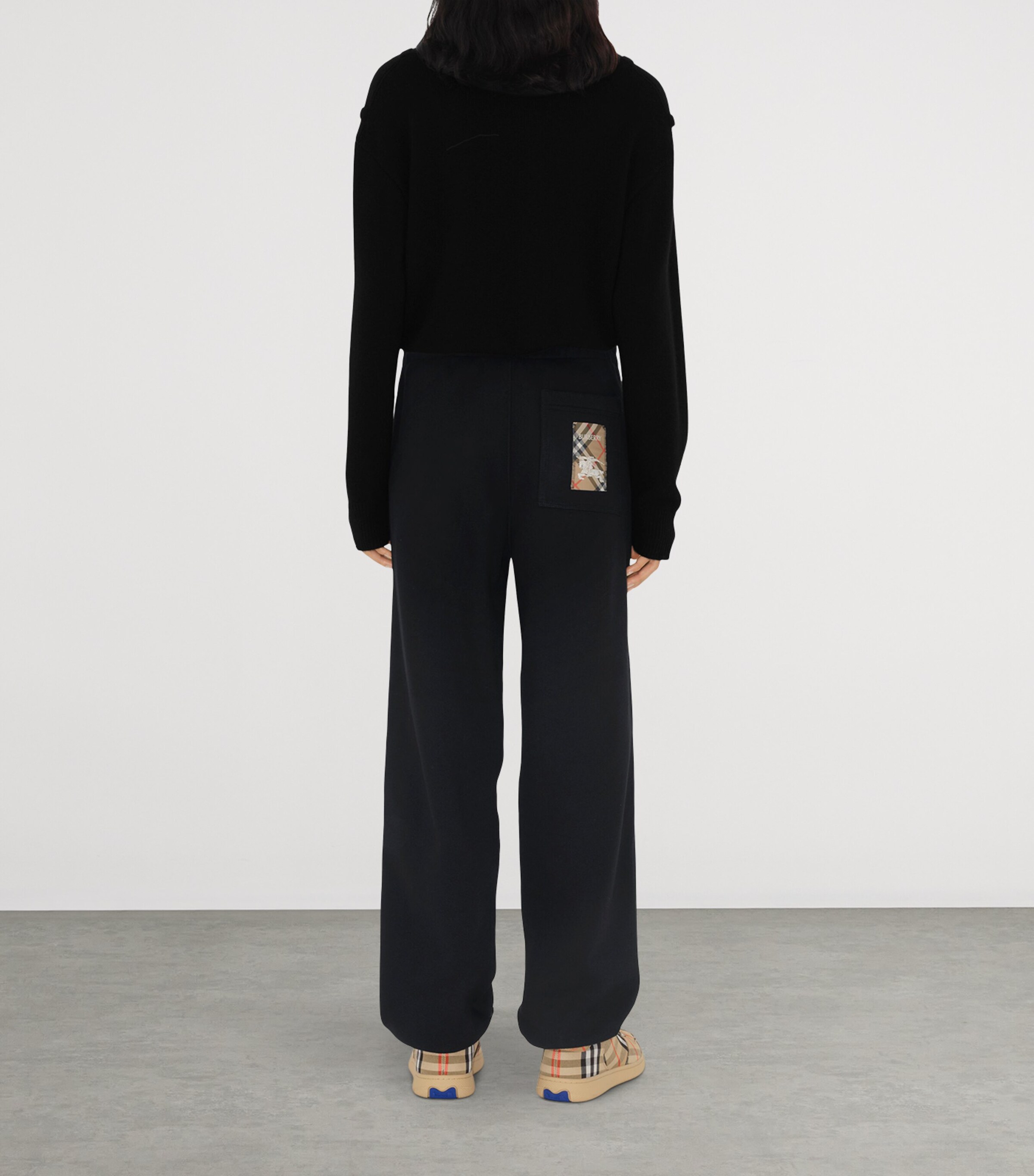 Check Label Sweatpants BLACK Image 3