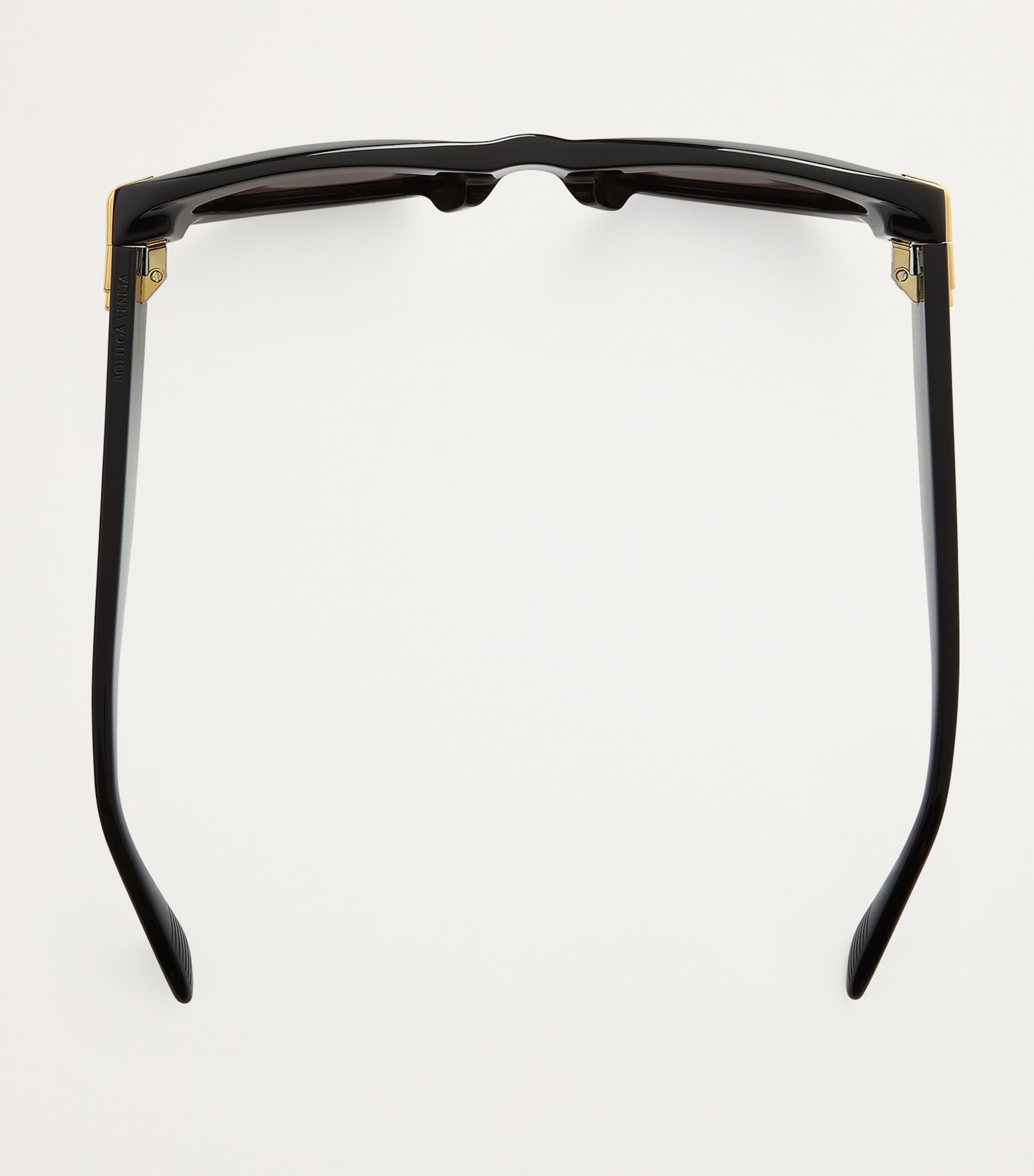 Oval Sunglasses 1049 Image 3