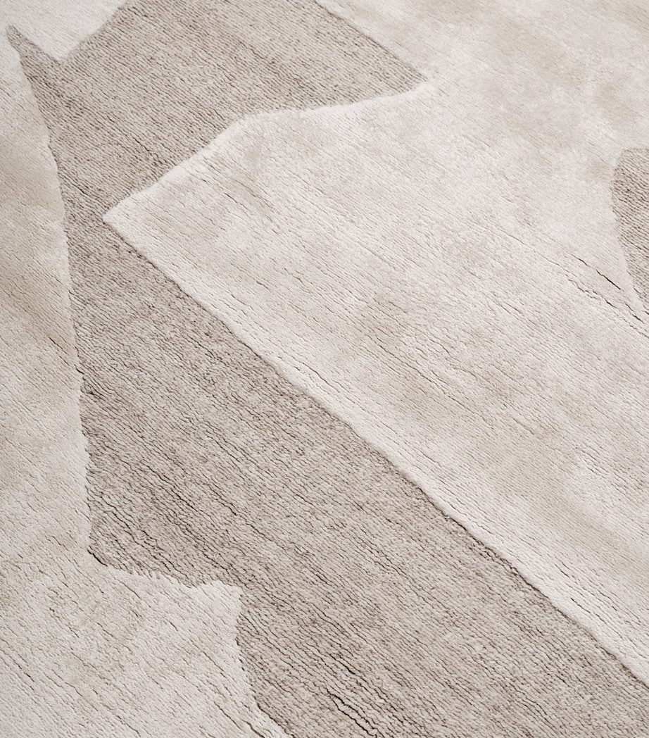 x Kelly Wearstler Spire Birch Rug (2.44m x 3.05m) NEUTRAL Image 2