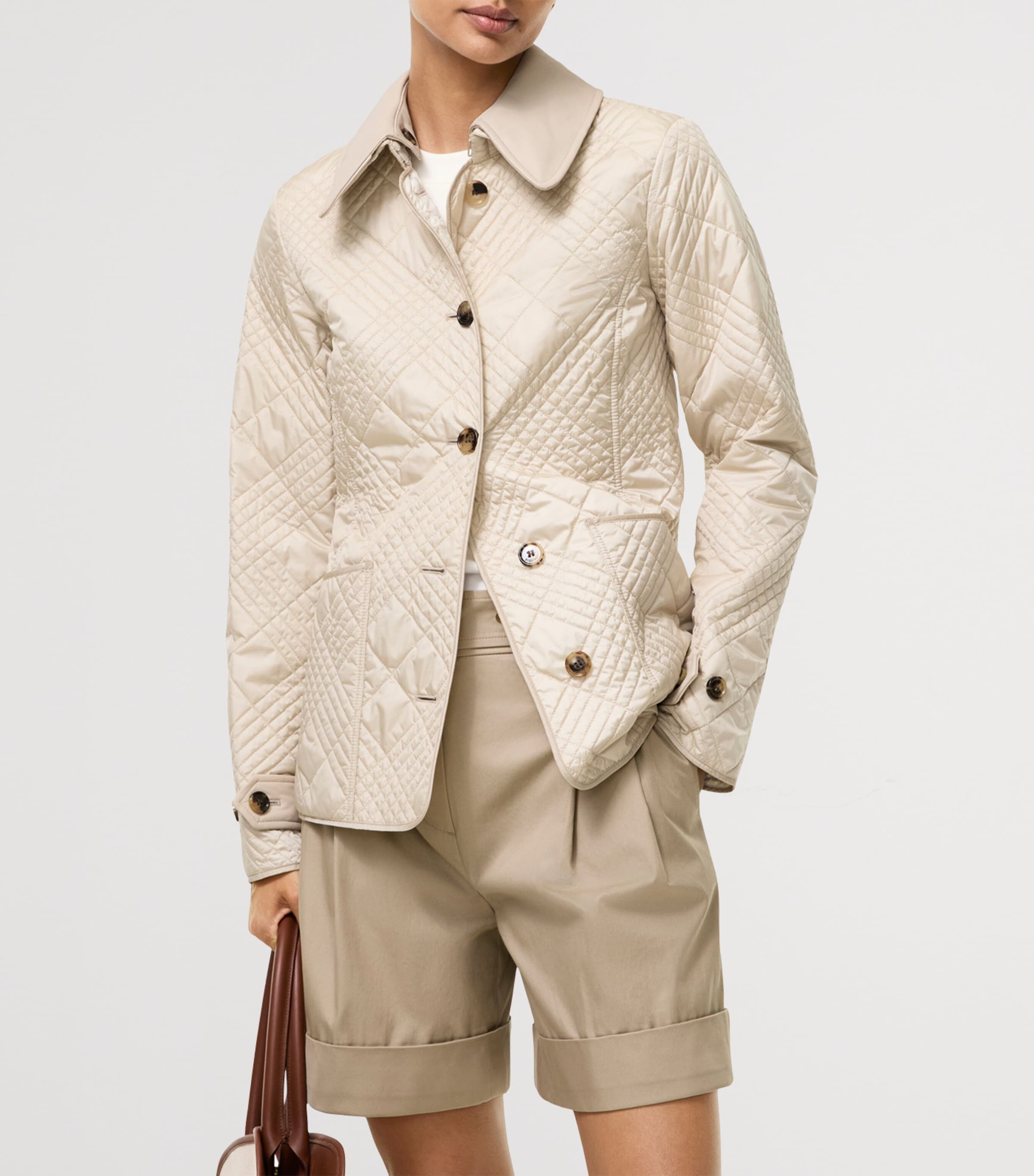 Burberry Womens Quilted Fernleigh Jacket Stone Beige Image 2