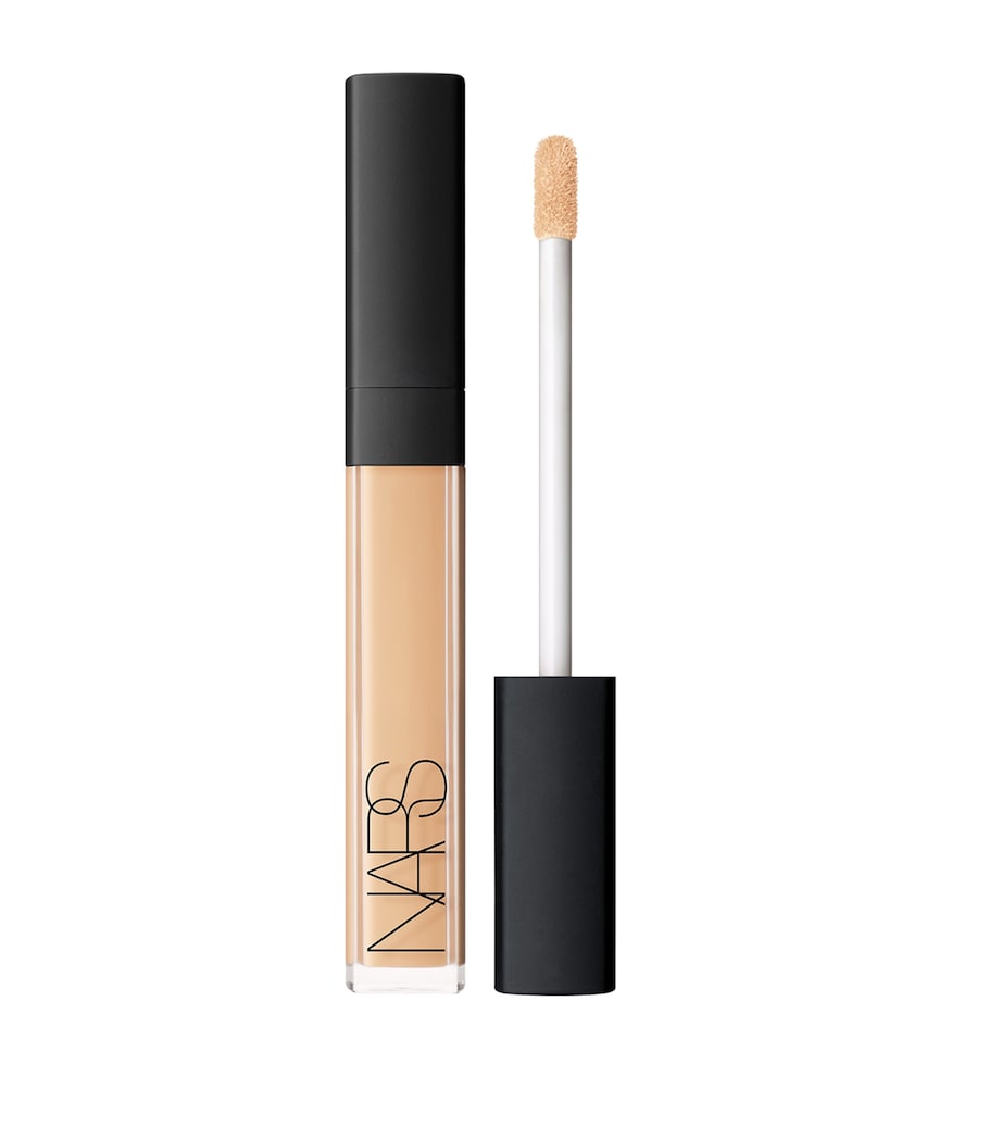 Radiant Creamy Concealer MACADAMIA Image 1