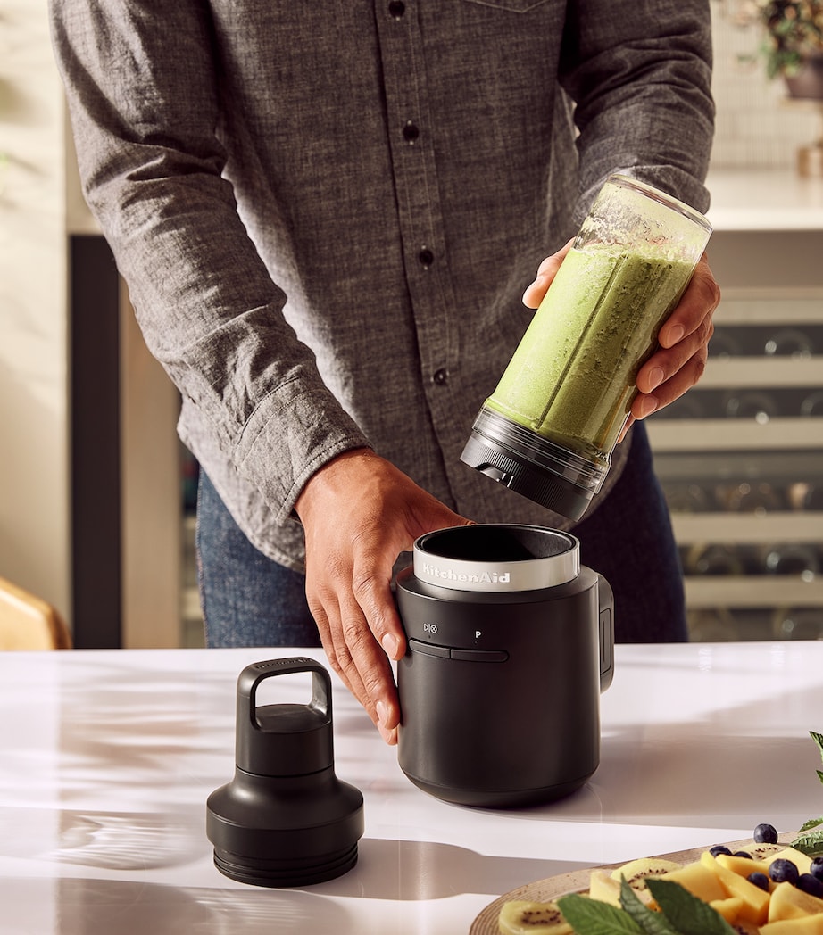 Go Cordless Personal Blender MATTE BLACK Image 5