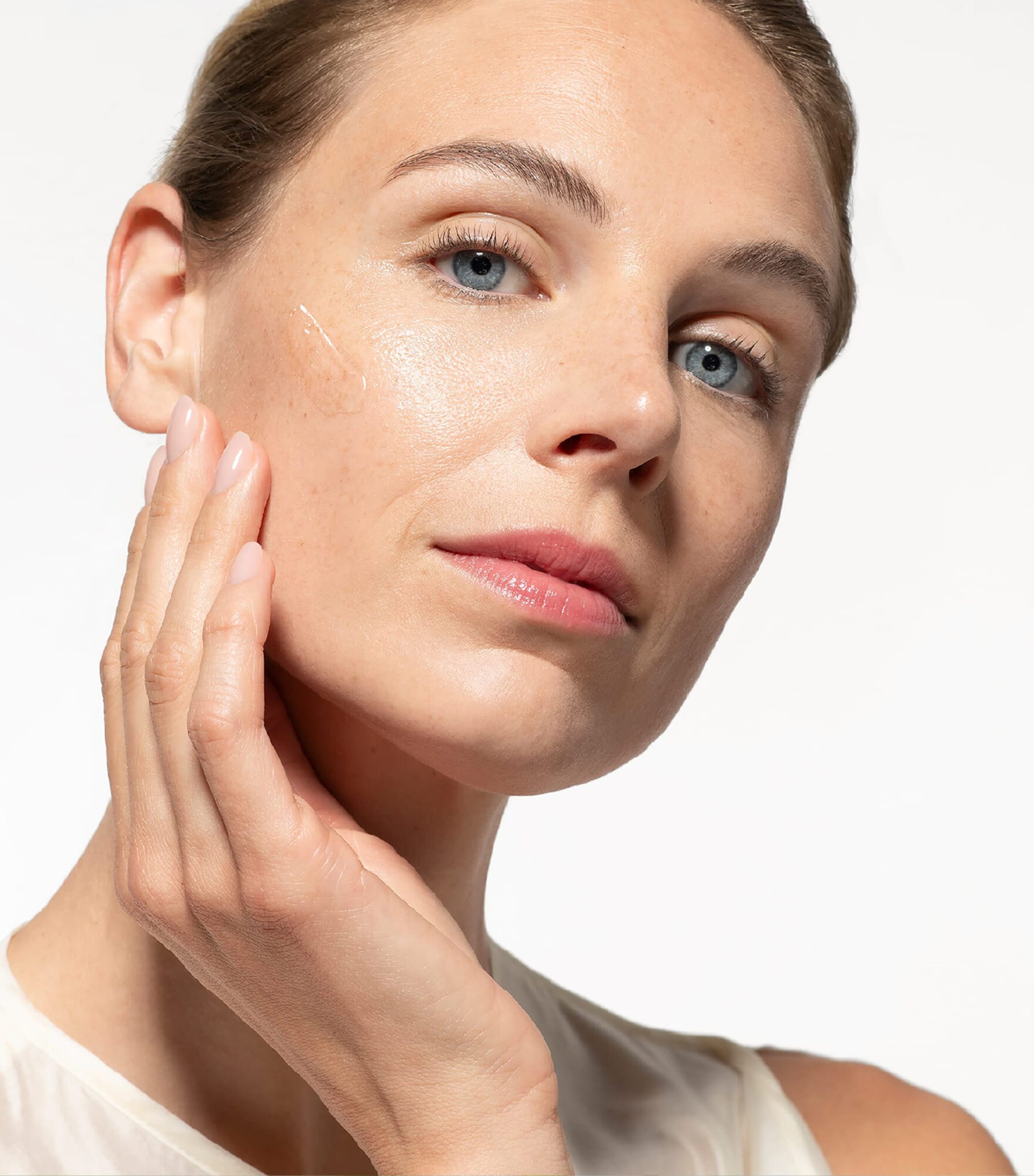 The Serum (75ml) - Refill NO COLOUR Image 3