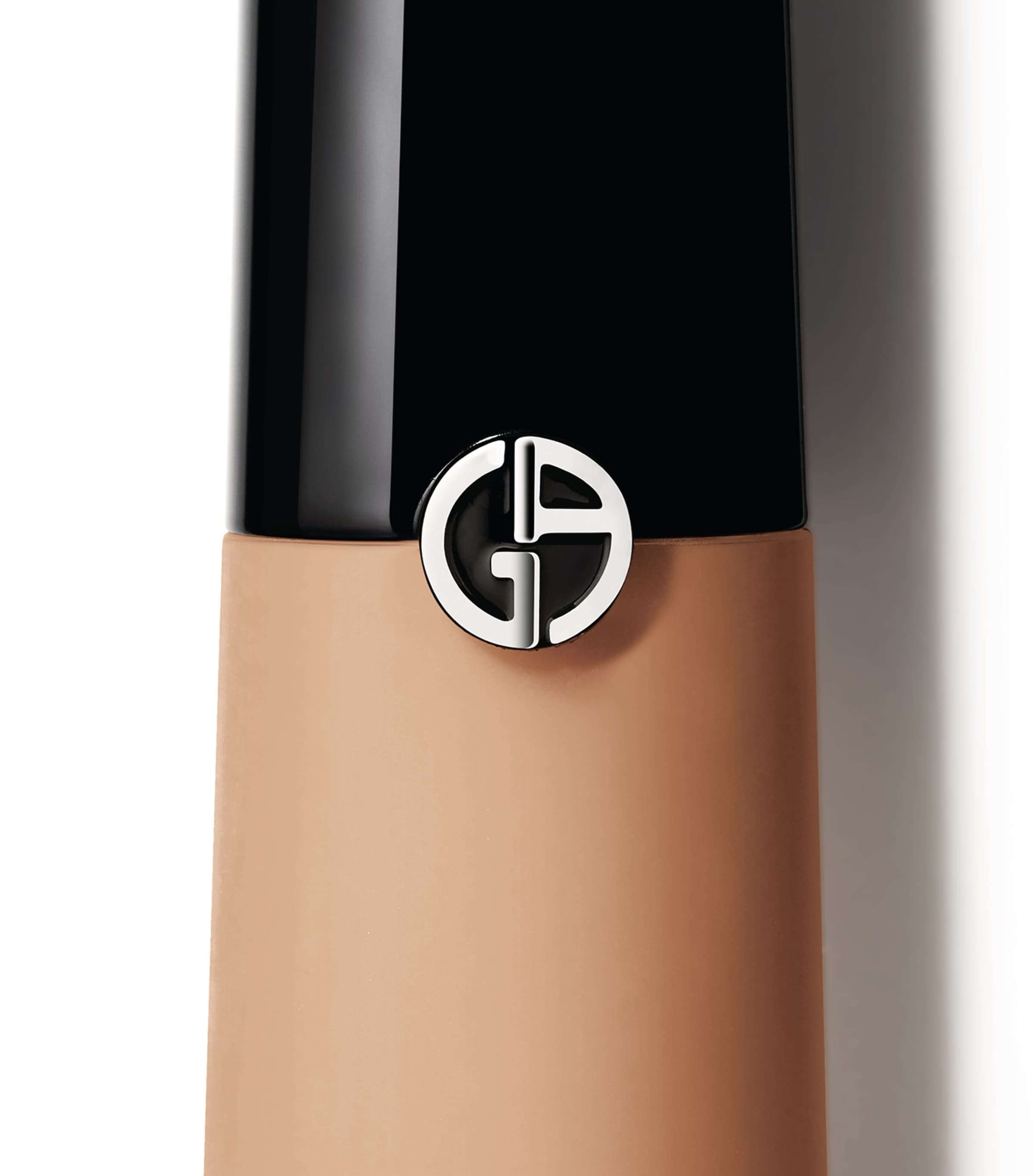 Luminous Silk Concealer 4 Image 6
