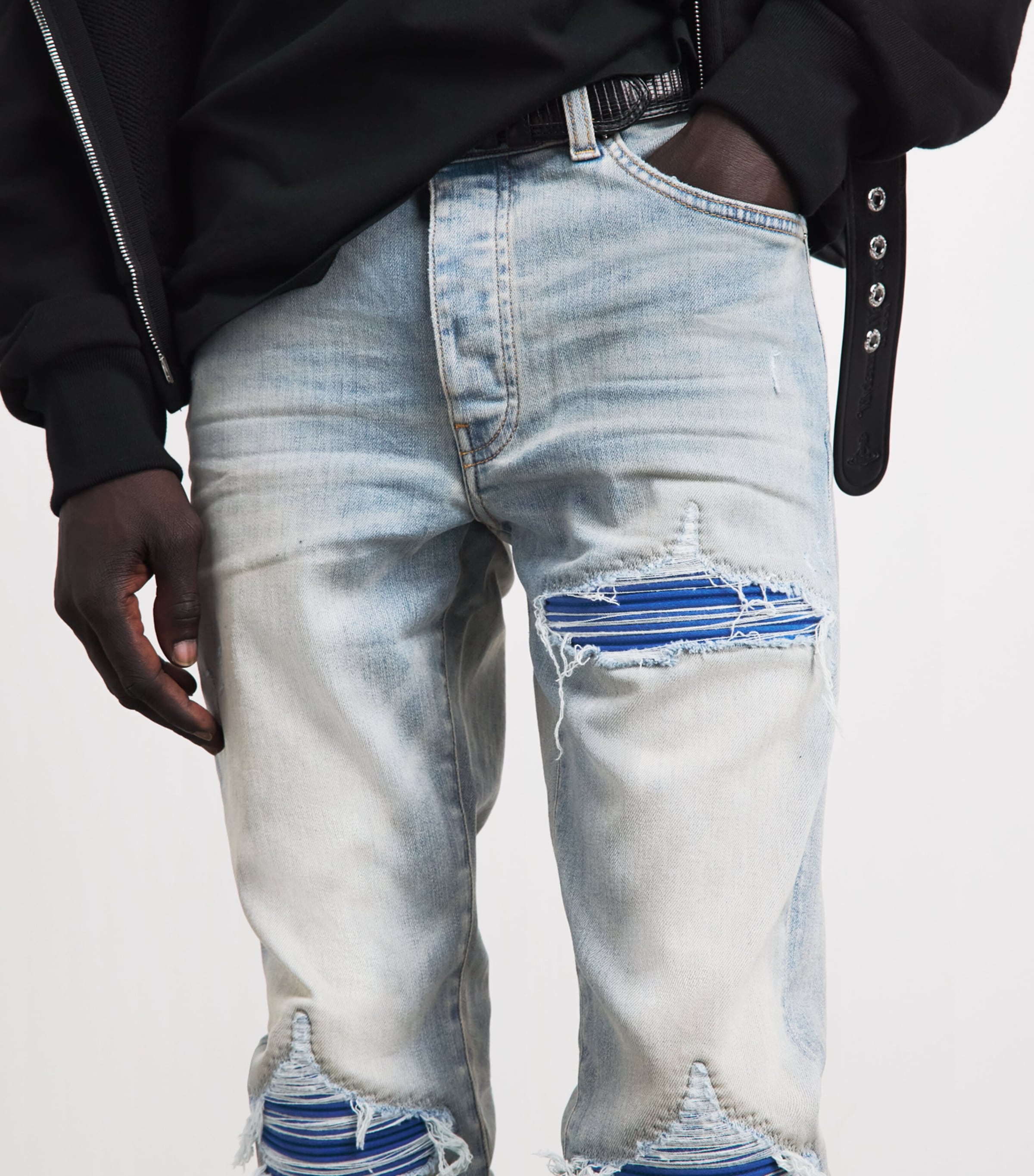AMIRI Mens Ripped MX1 Ultrasuede Skinny Jeans Antique Indigo Image 3