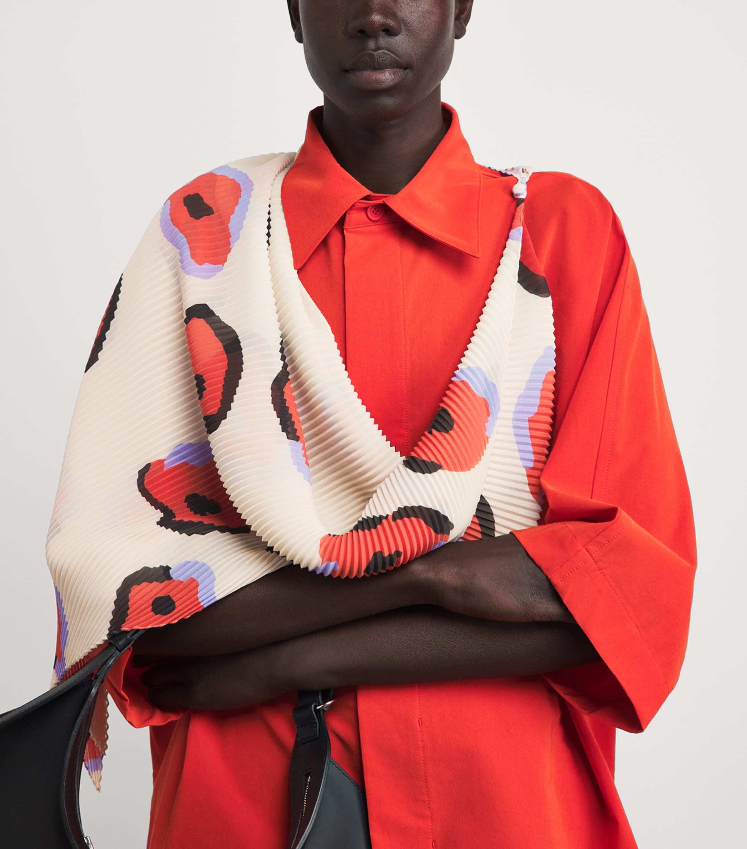 Issey Miyake Floral Verve Pleats Stole Beige Hued Image 3