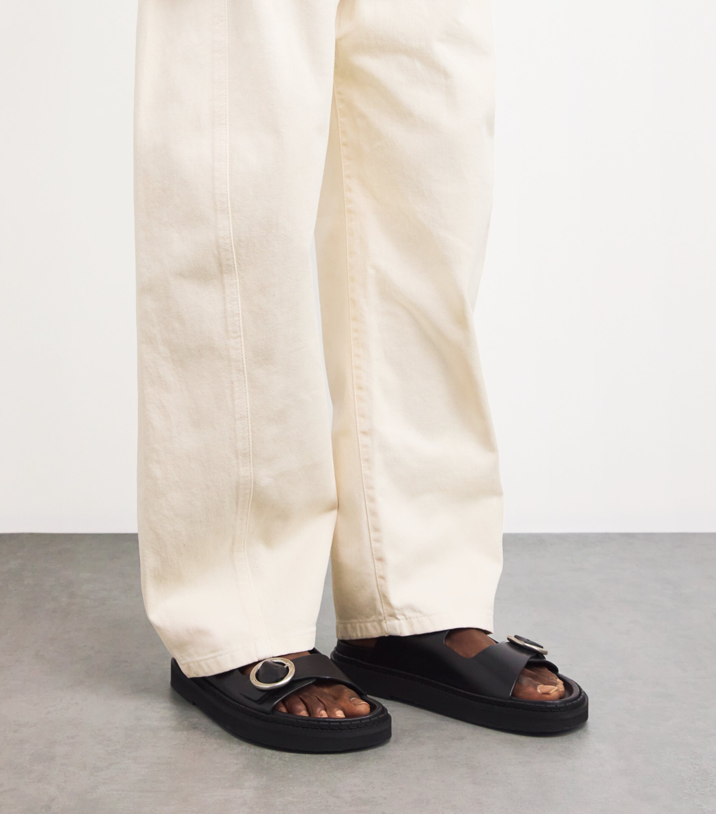 サンダル・ミュール Fussbet Sandals - AMI Paris - Leather - Black ami Fussbet Sandals - Paris - Leather - Black | ShopSimon