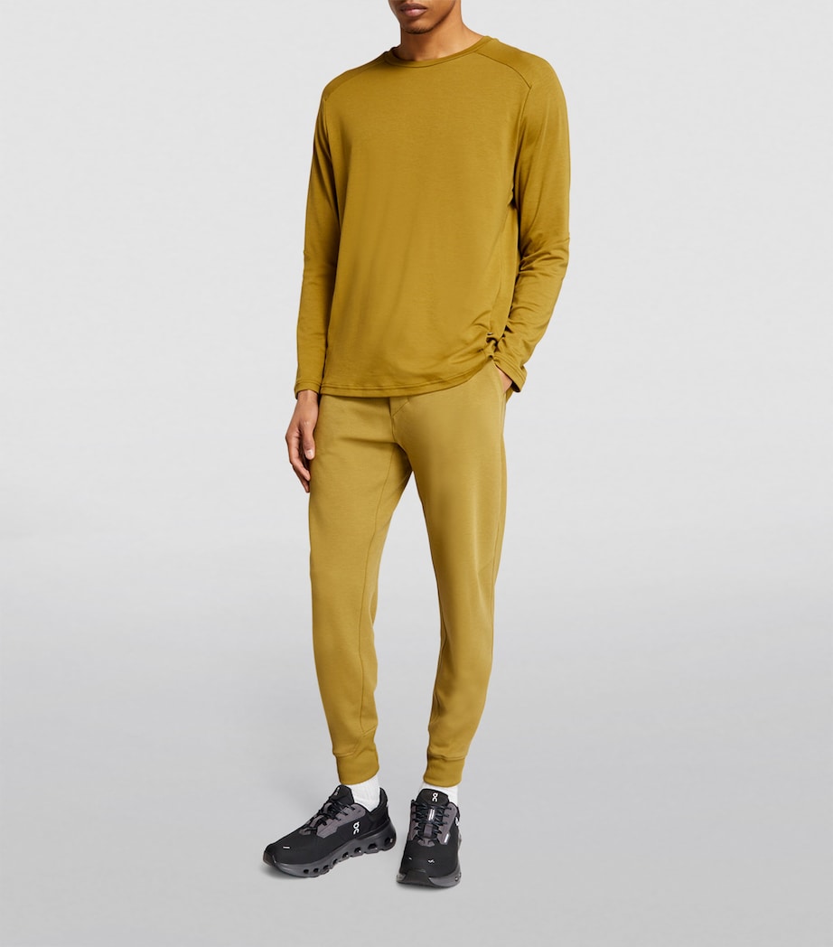 Waterproof Cloudrunner 2 Trainers MAGNET | BLACK Image 5