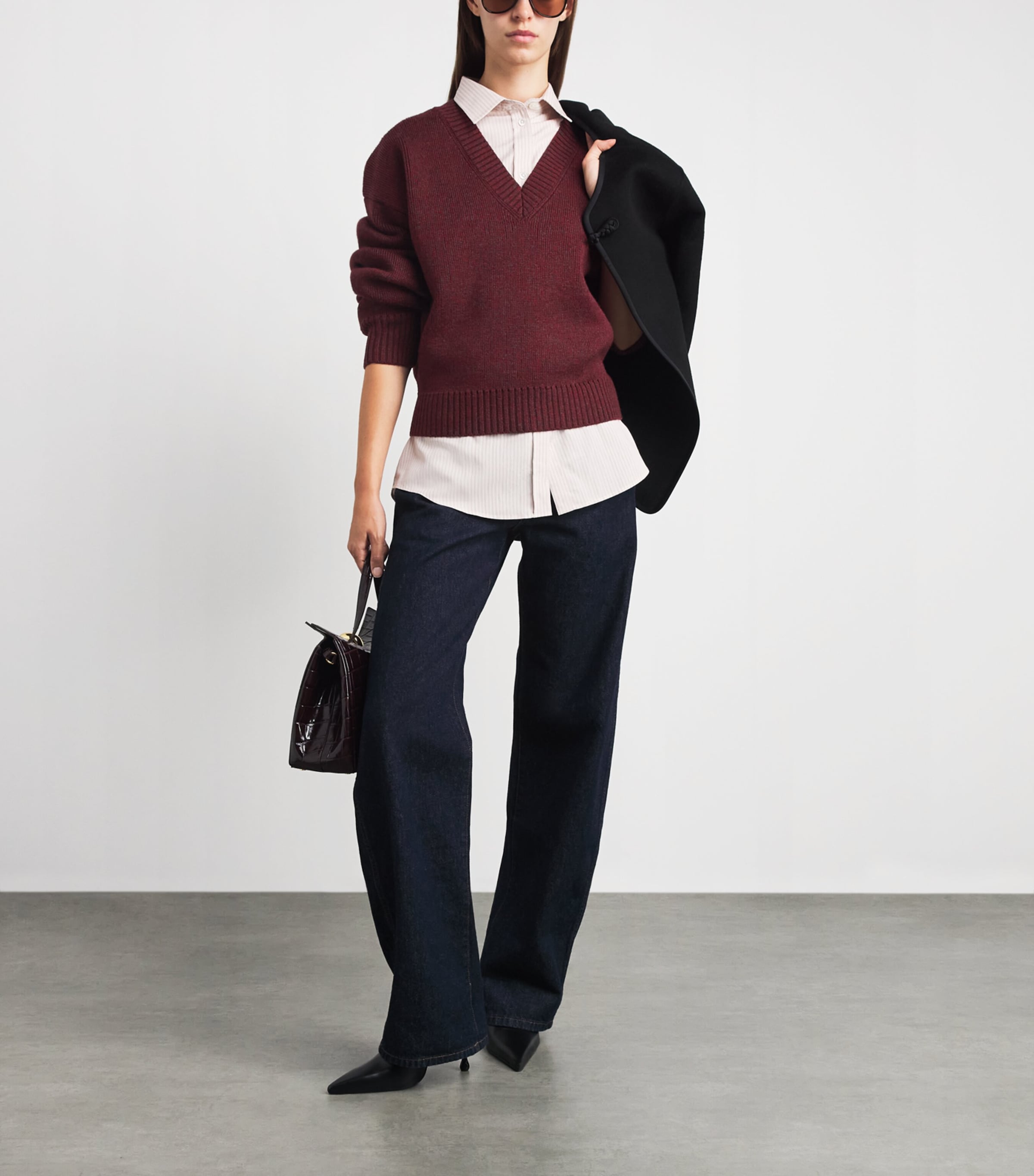 Róhe Womens Wool V-Neck Sweater Burgundy Image 2