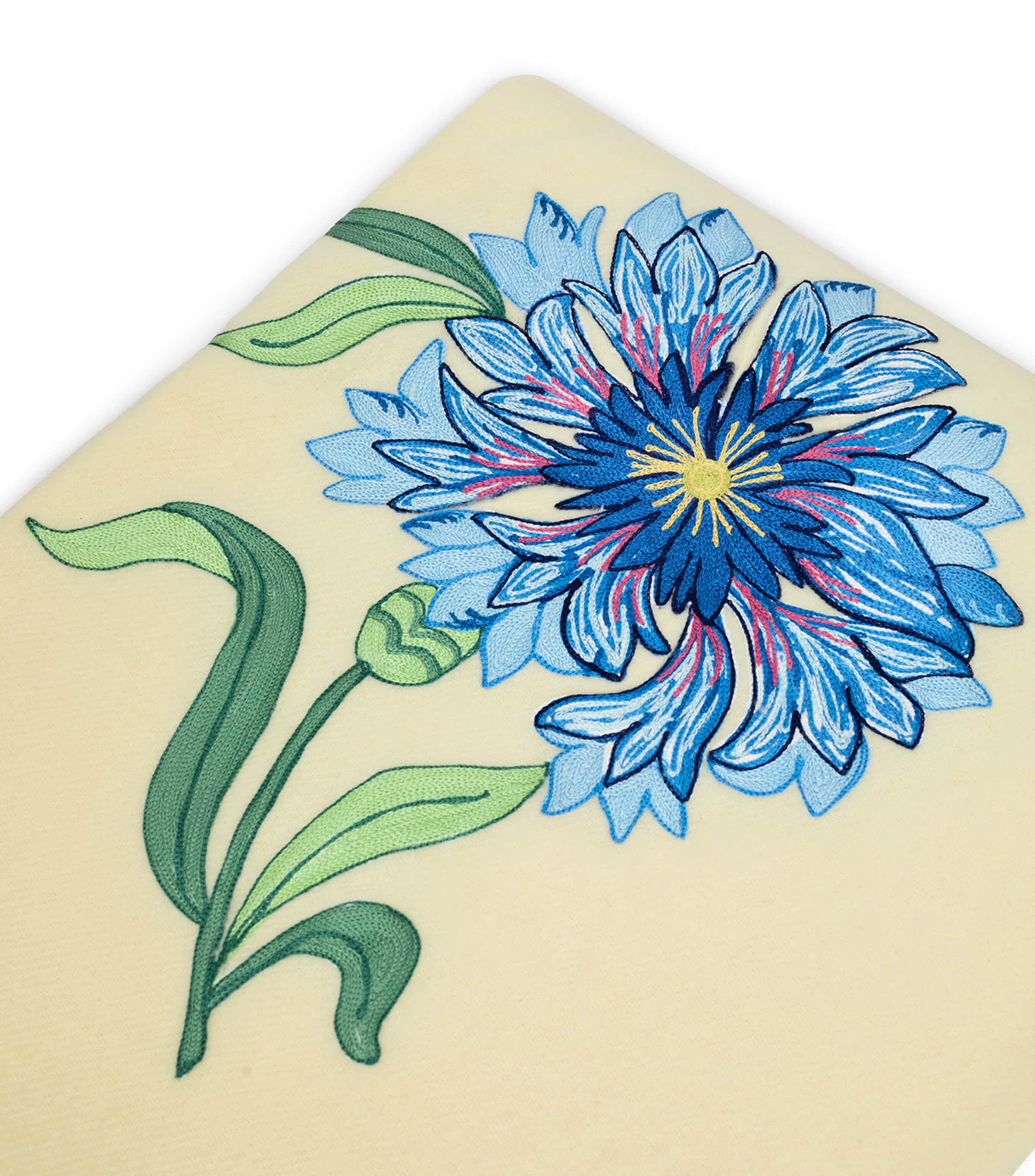 Virgin Wool Cornflower Throw (132cm × 159cm) CREAM WOOL Image 2