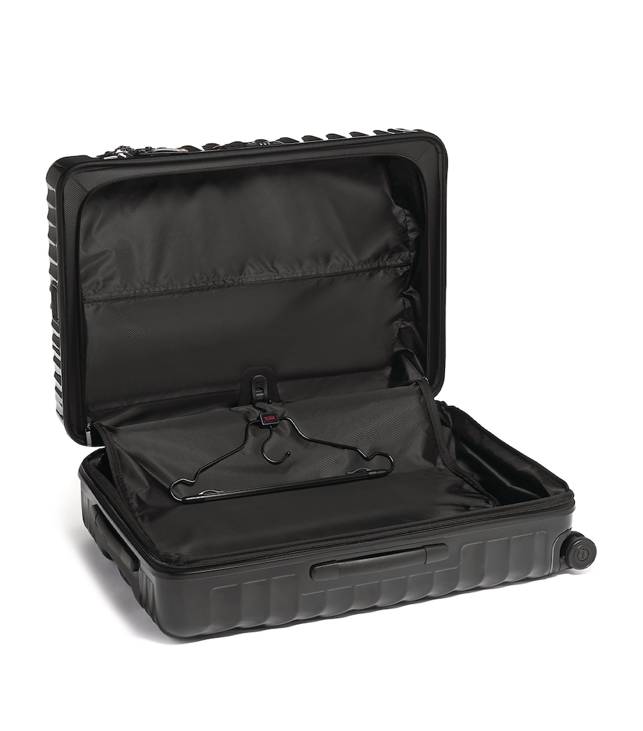 Tumi 19 Degree Suitcase (77.5cm) Black Image 2