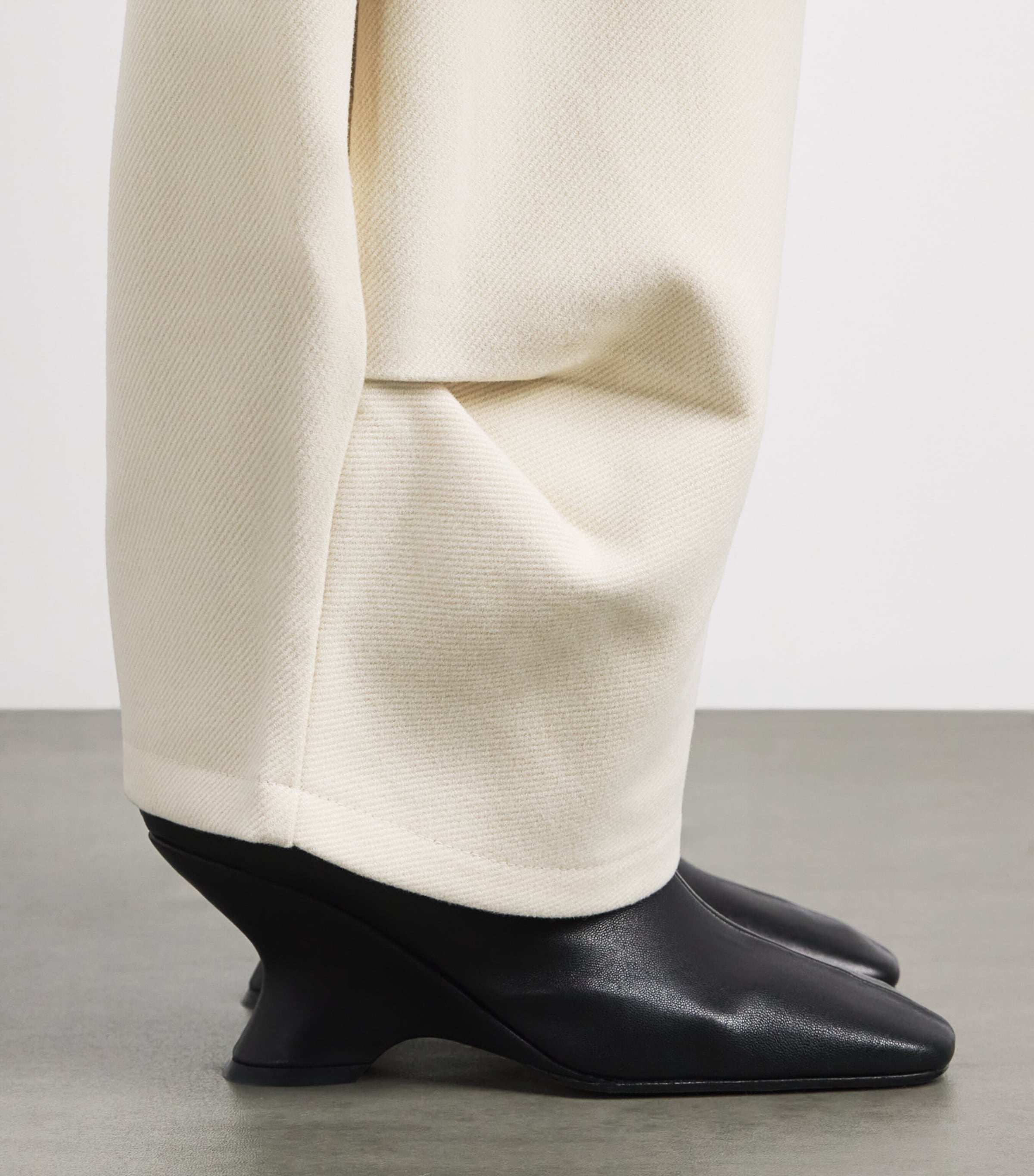 Source Unknown Womens Twill Balloon Wide-Leg Trousers Iv Image 3