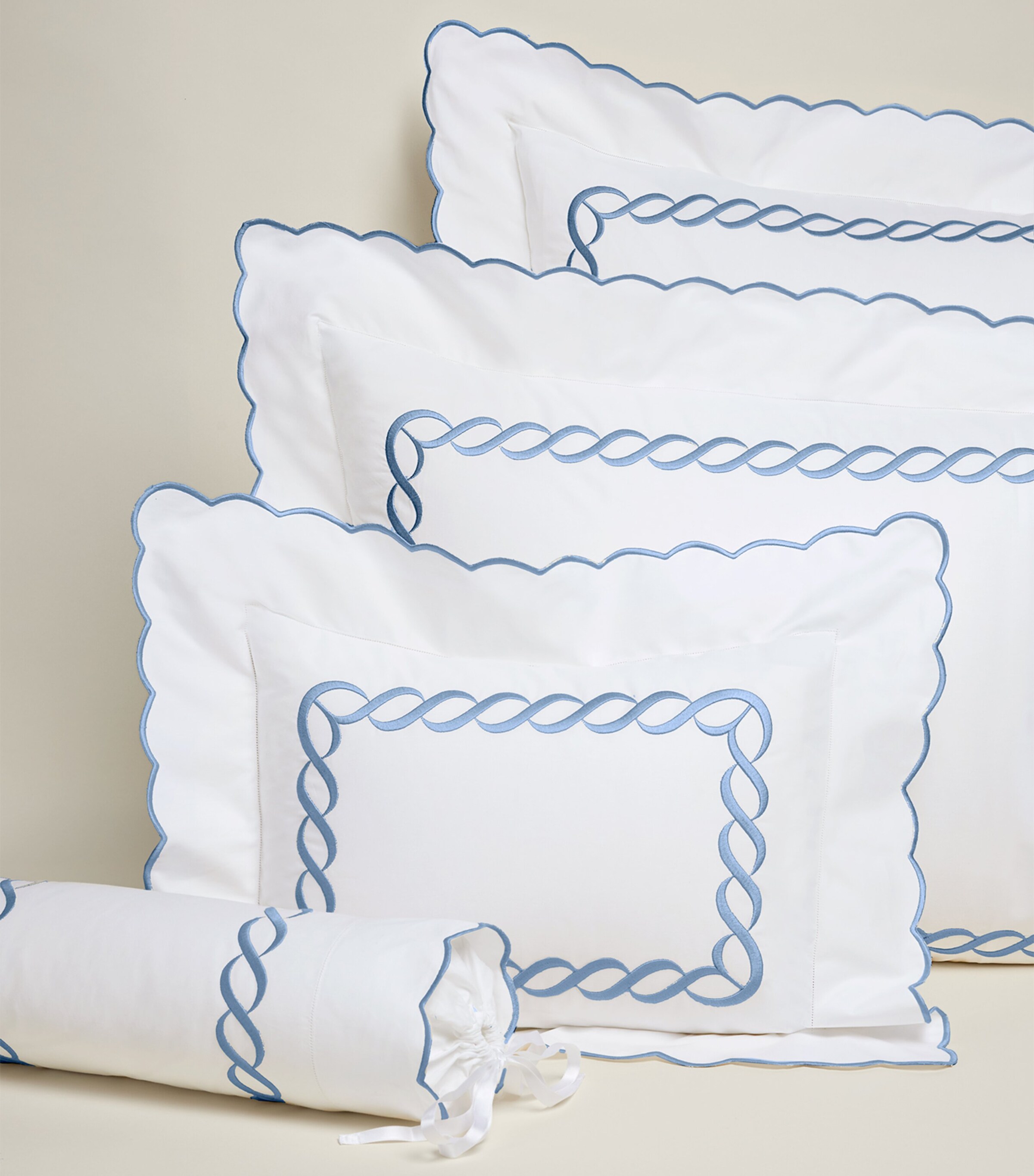Pratesi Treccia Oxford Pillowcase (30cm x 40cm) Wht/medium Blue Image 2