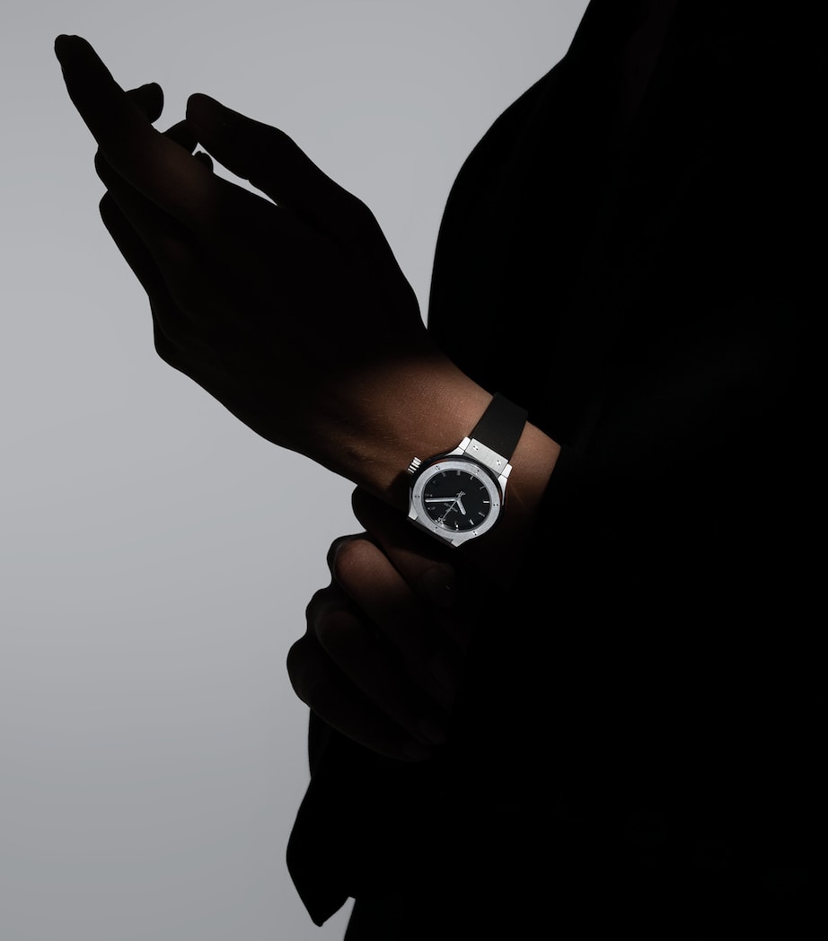 Titanium Classic Fusion Watch 33mm BLACK Image 3
