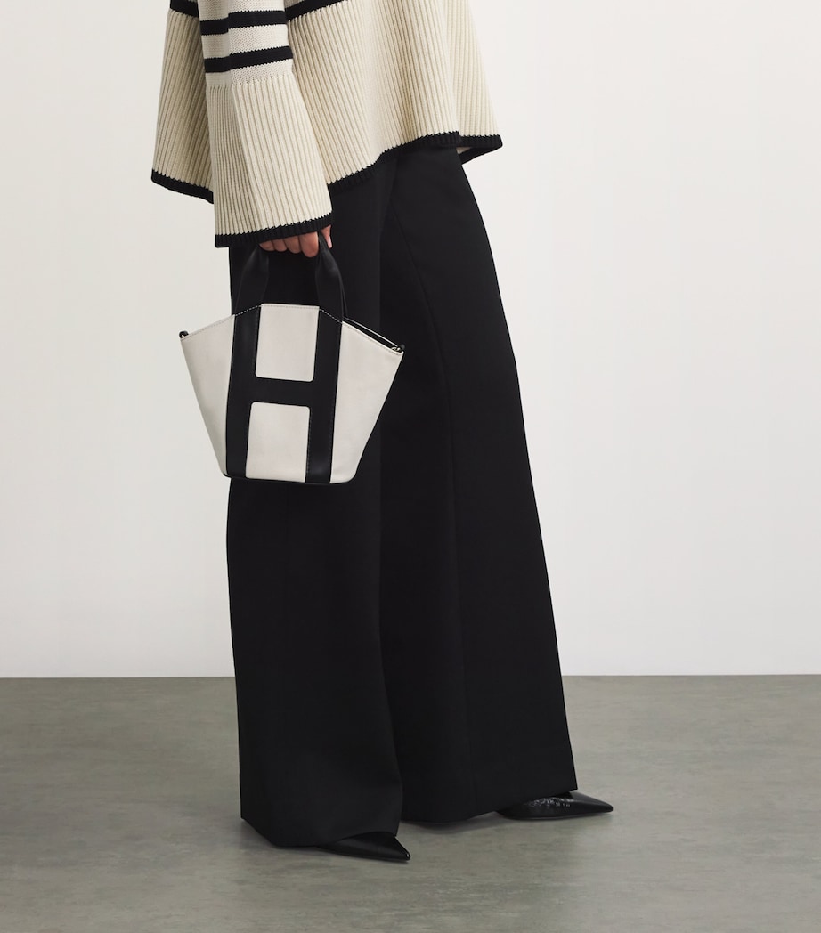 Grab Canvas Tote Bag BLACK Image 2